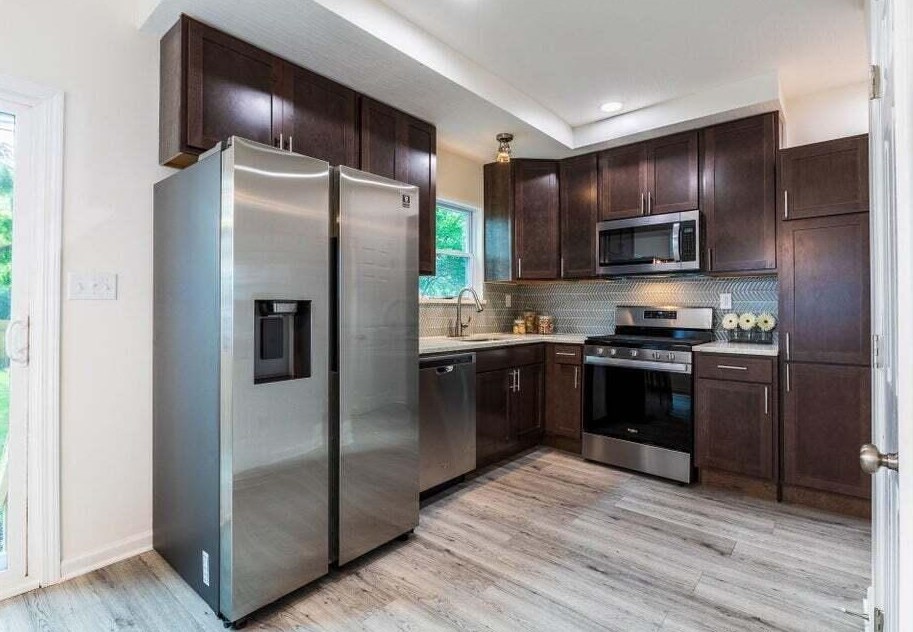 324 Ogden Ave, Columbus OH  43204-3147 exterior