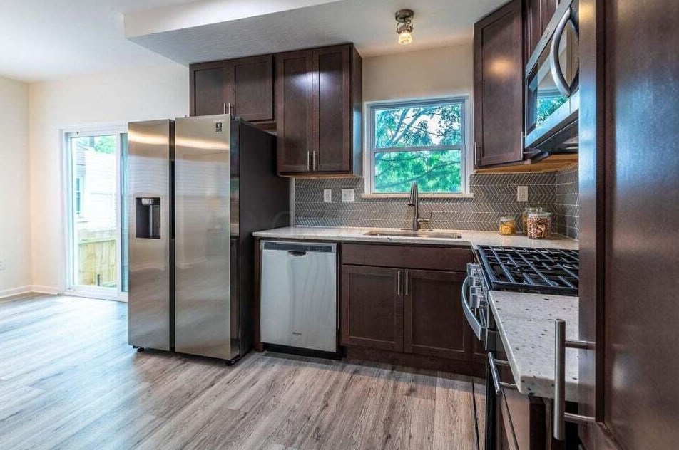 324 Ogden Ave, Columbus OH  43204-3147 exterior