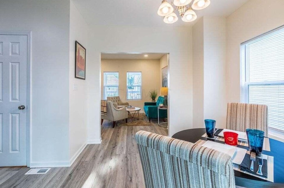 324 Ogden Ave, Columbus OH  43204-3147 exterior