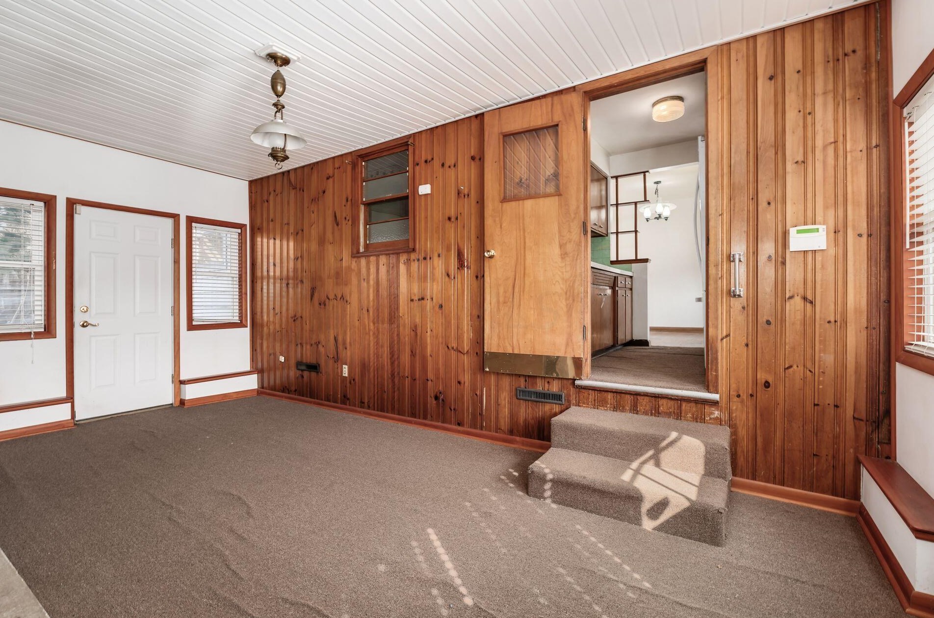 1031 Clayton Dr, Lancaster OH  43130-2030 exterior