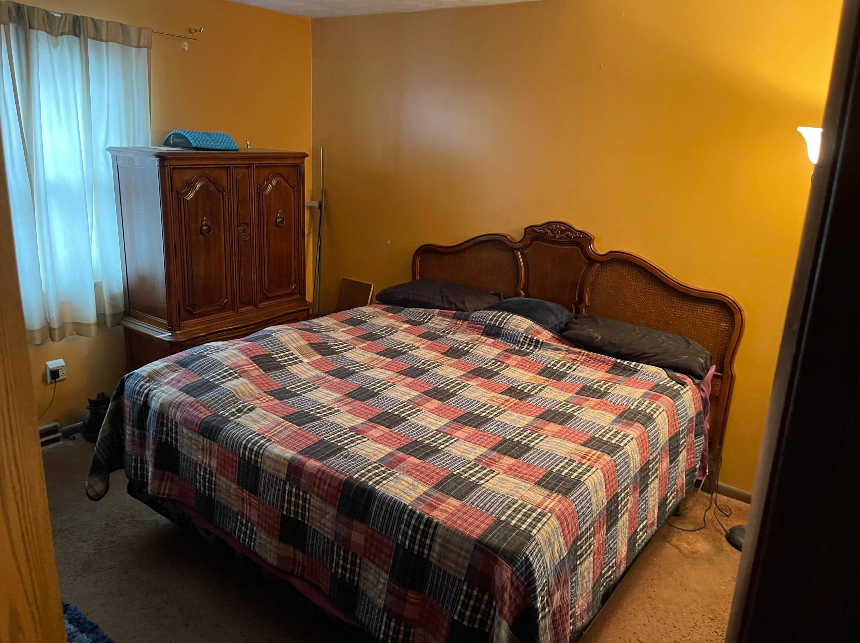 3187 Petzinger Rd, Columbus OH 43232-3914 exterior