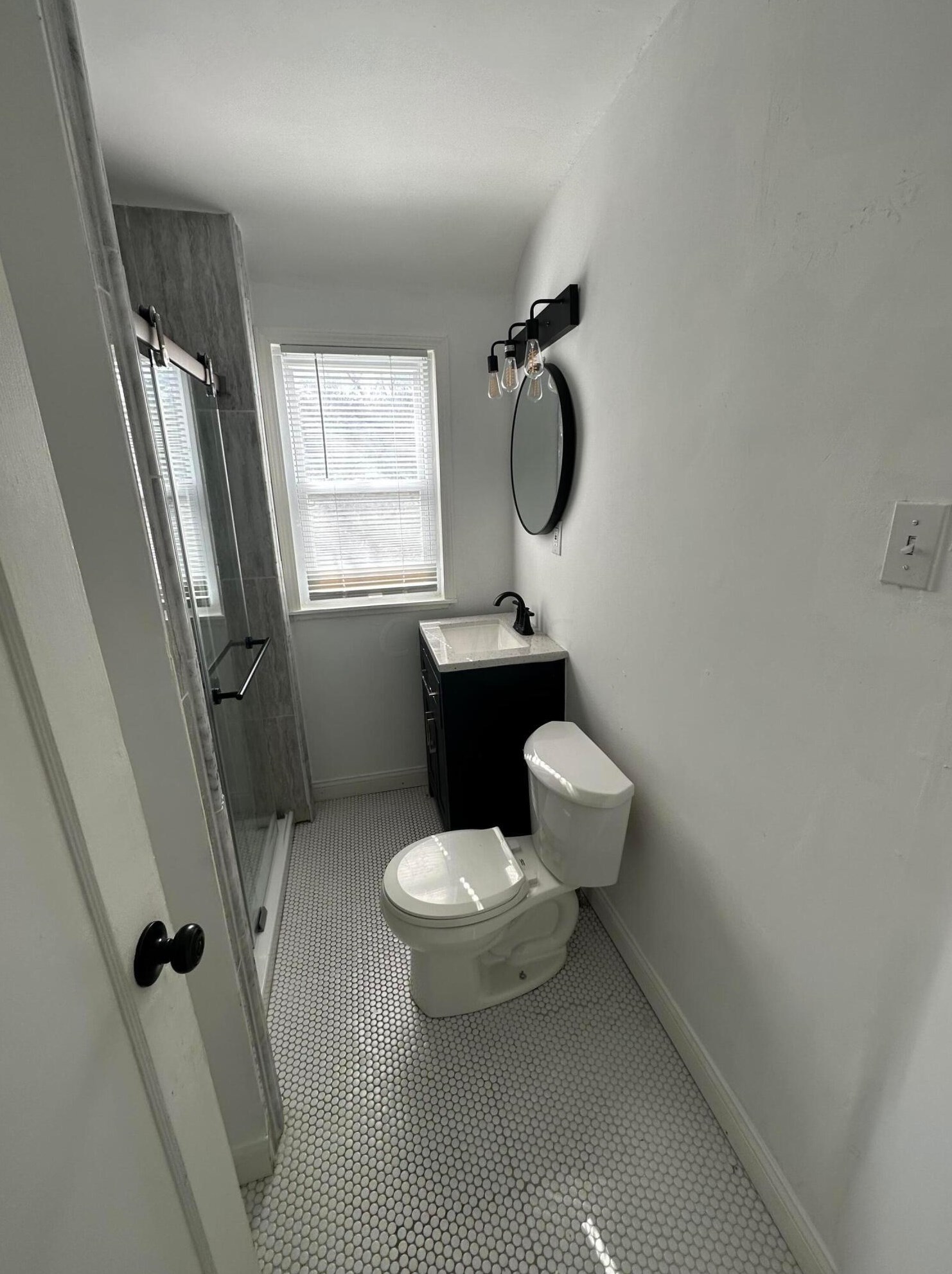 664 Rhoads Ave, Columbus OH  43205-2530 exterior