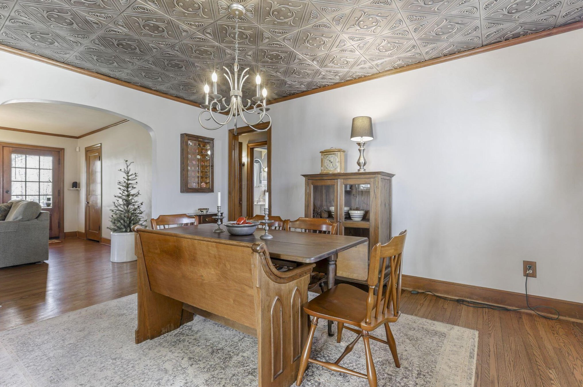 141 Park Rd, Columbus OH 43235-6429 exterior