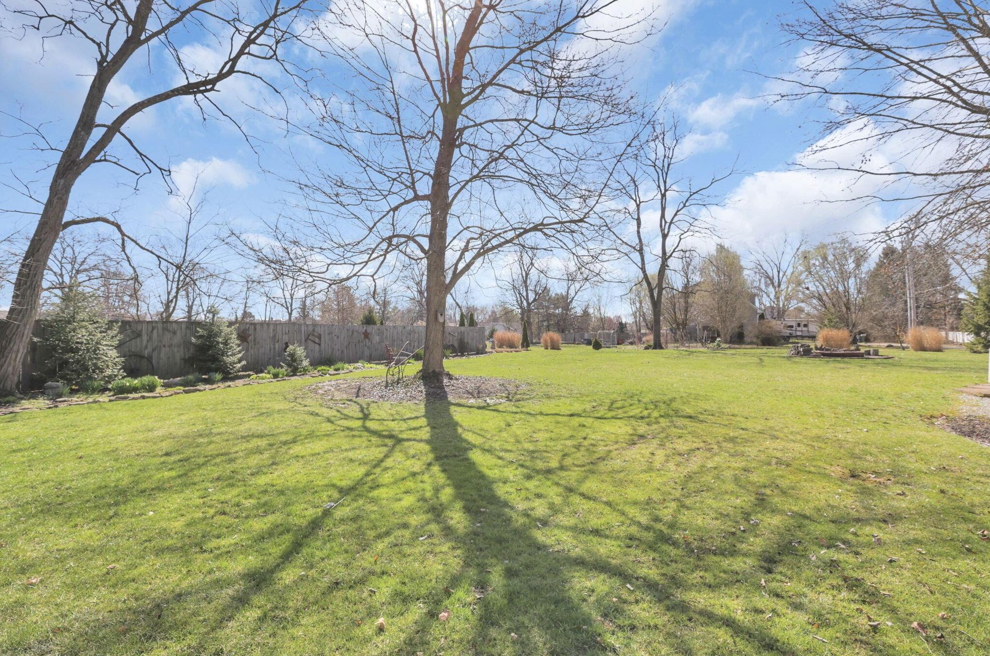 141 Park Rd, Columbus OH 43235-6429 exterior