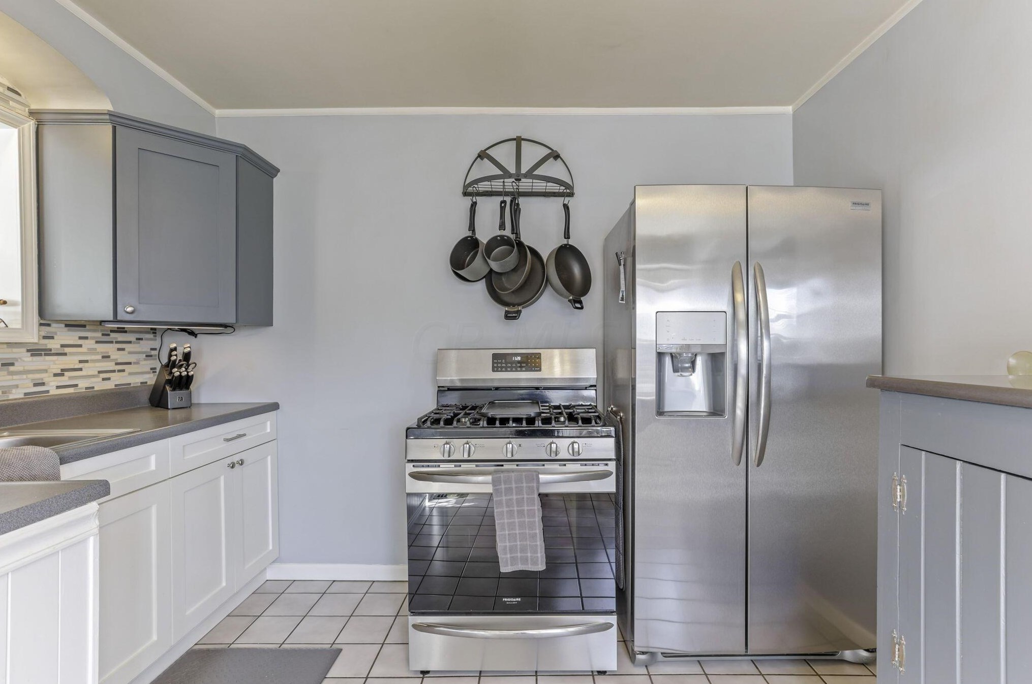 141 Park Rd, Columbus OH 43235-6429 exterior