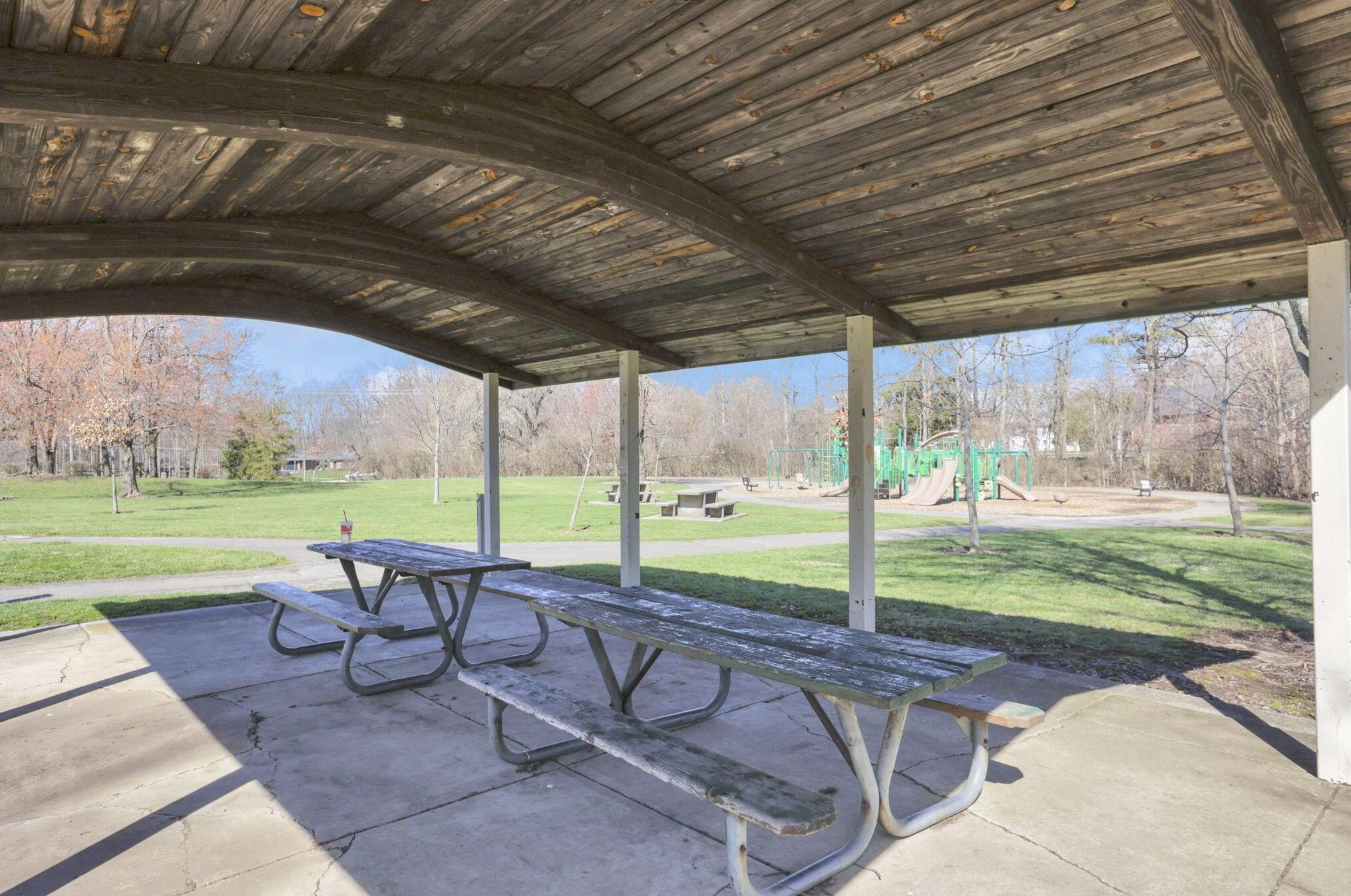 141 Park Rd, Columbus OH 43235-6429 exterior