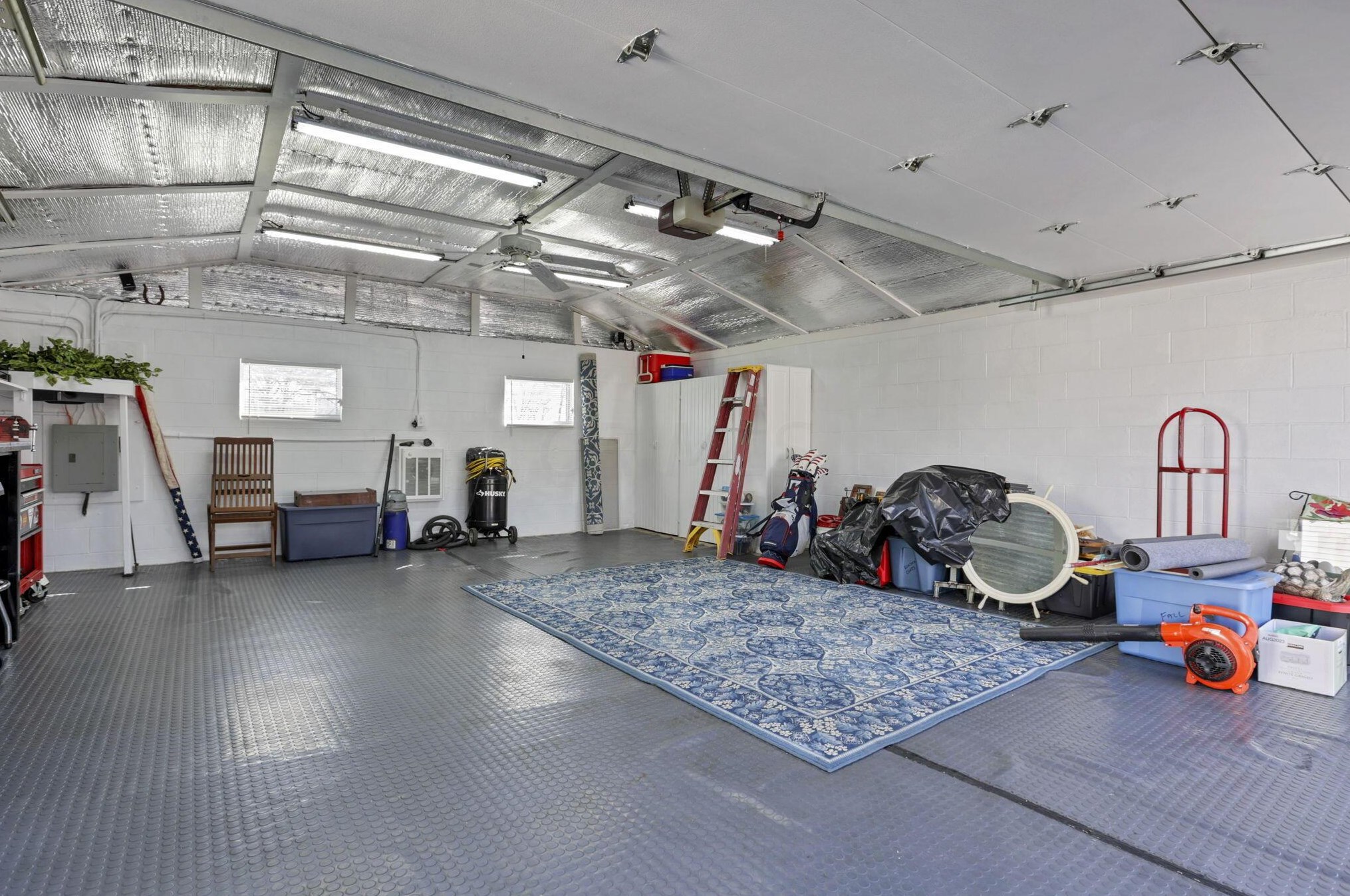 141 Park Rd, Columbus OH 43235-6429 exterior