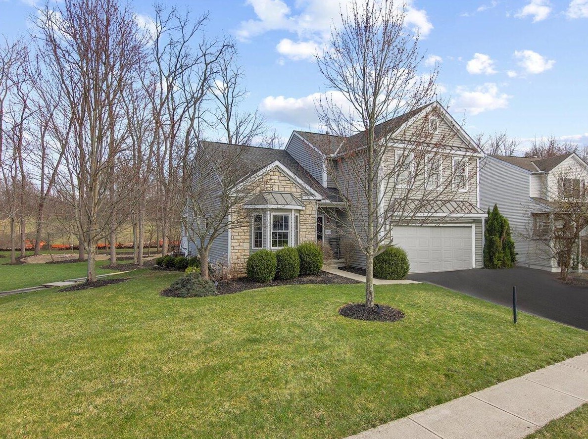 1729 Keela Dr, Pataskala OH  43062-7121 exterior