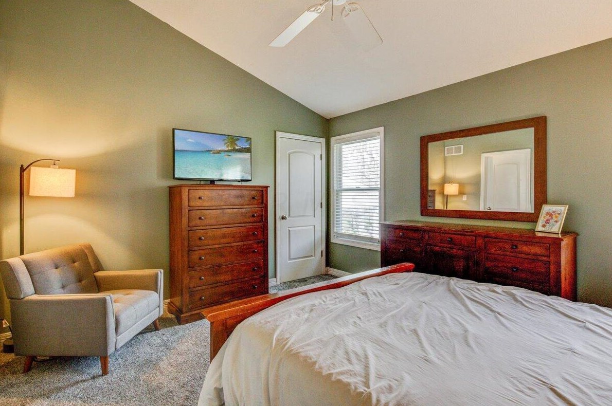 1729 Keela Dr, Pataskala OH  43062-7121 exterior