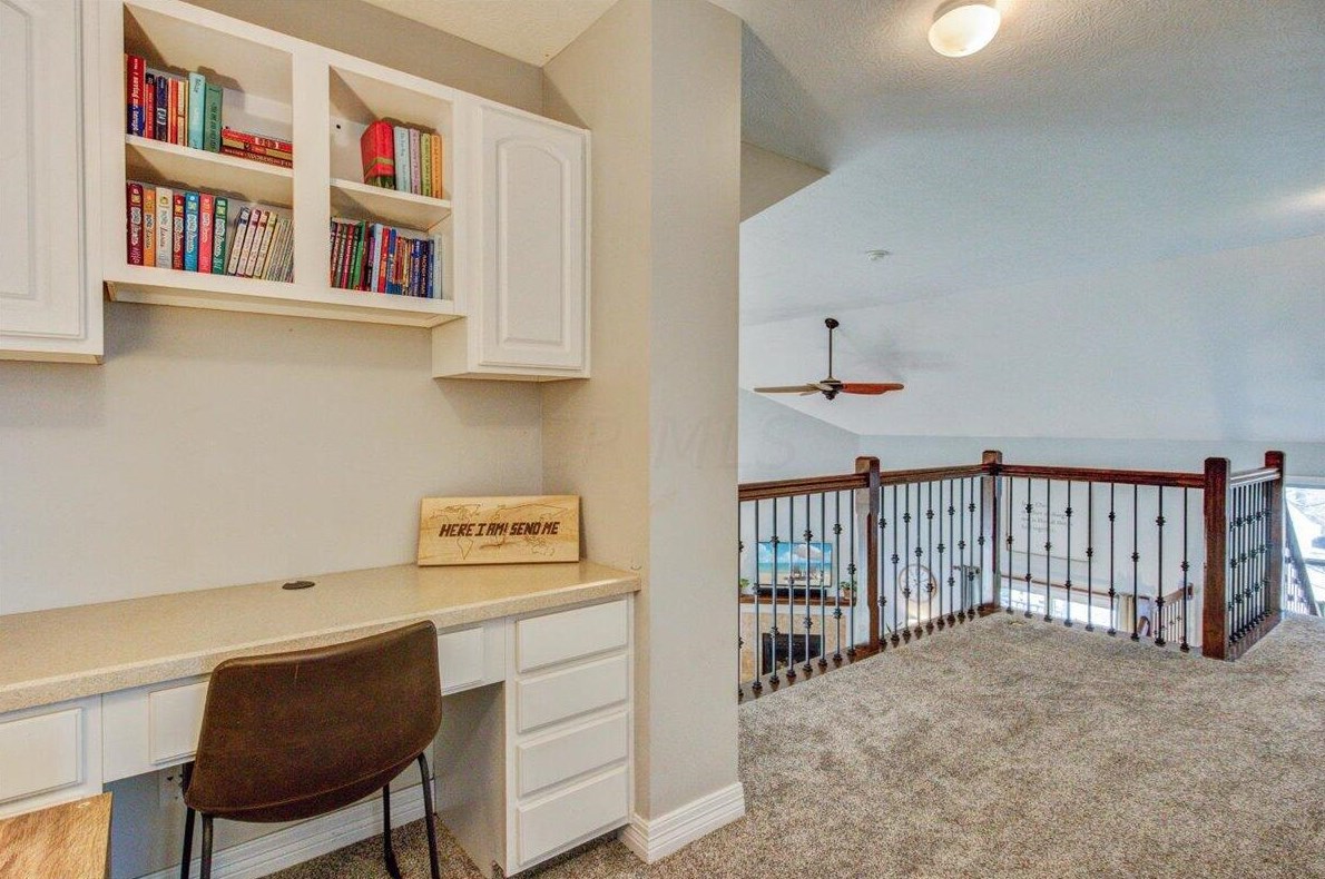 1729 Keela Dr, Pataskala OH  43062-7121 exterior