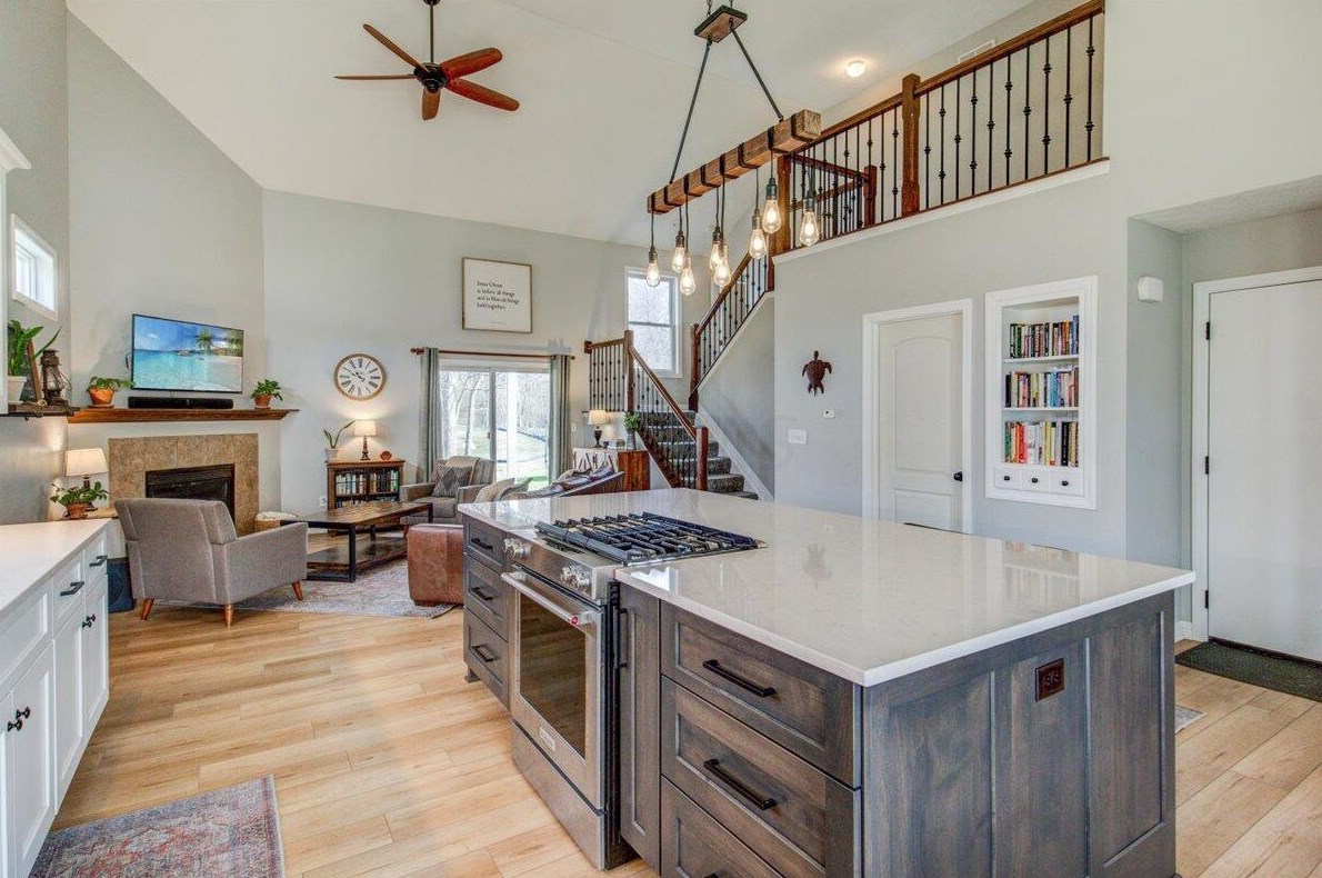 1729 Keela Dr, Pataskala OH  43062-7121 exterior