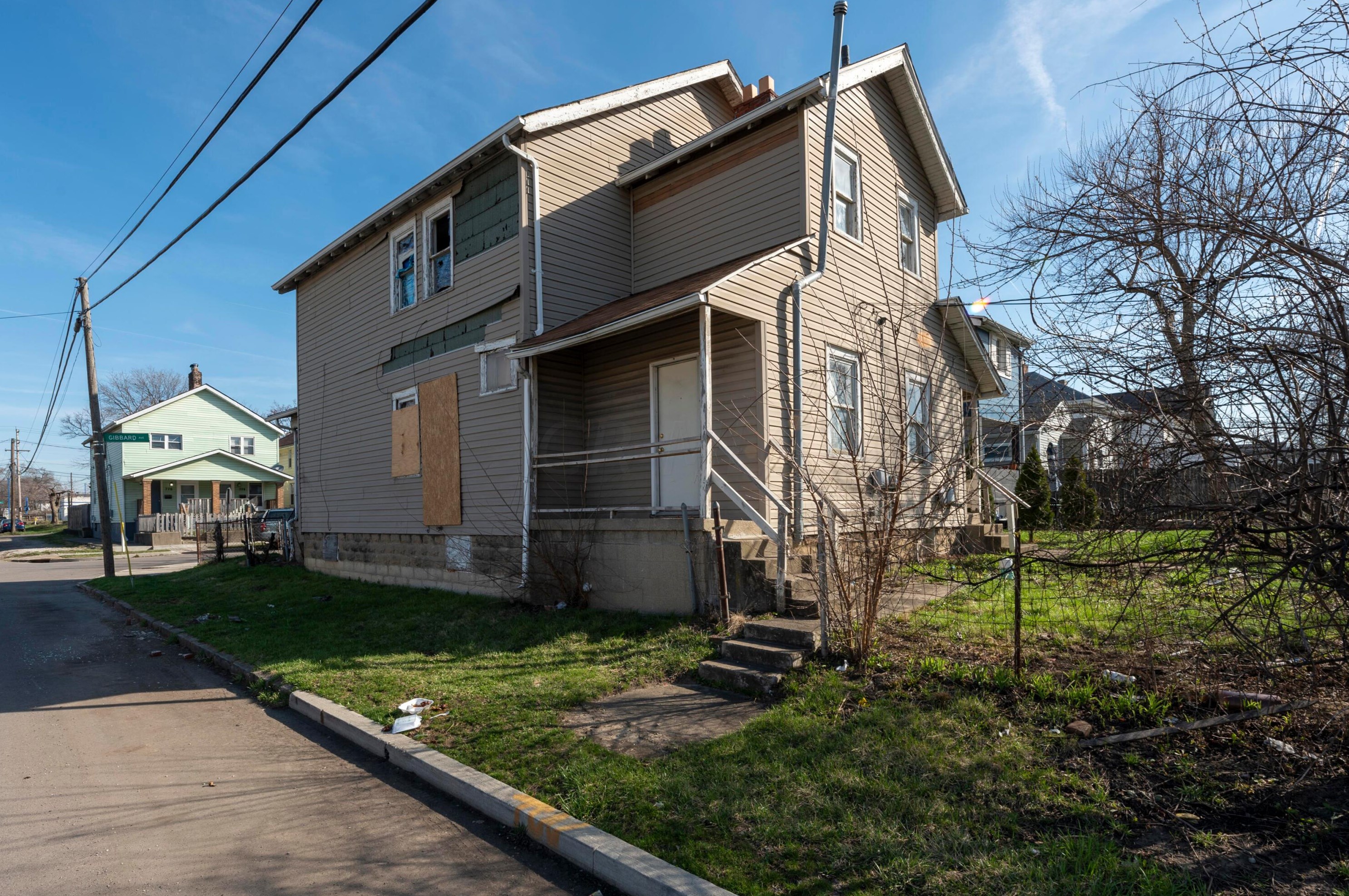 775 Gibbard Ave, Columbus OH 43201-3734 exterior