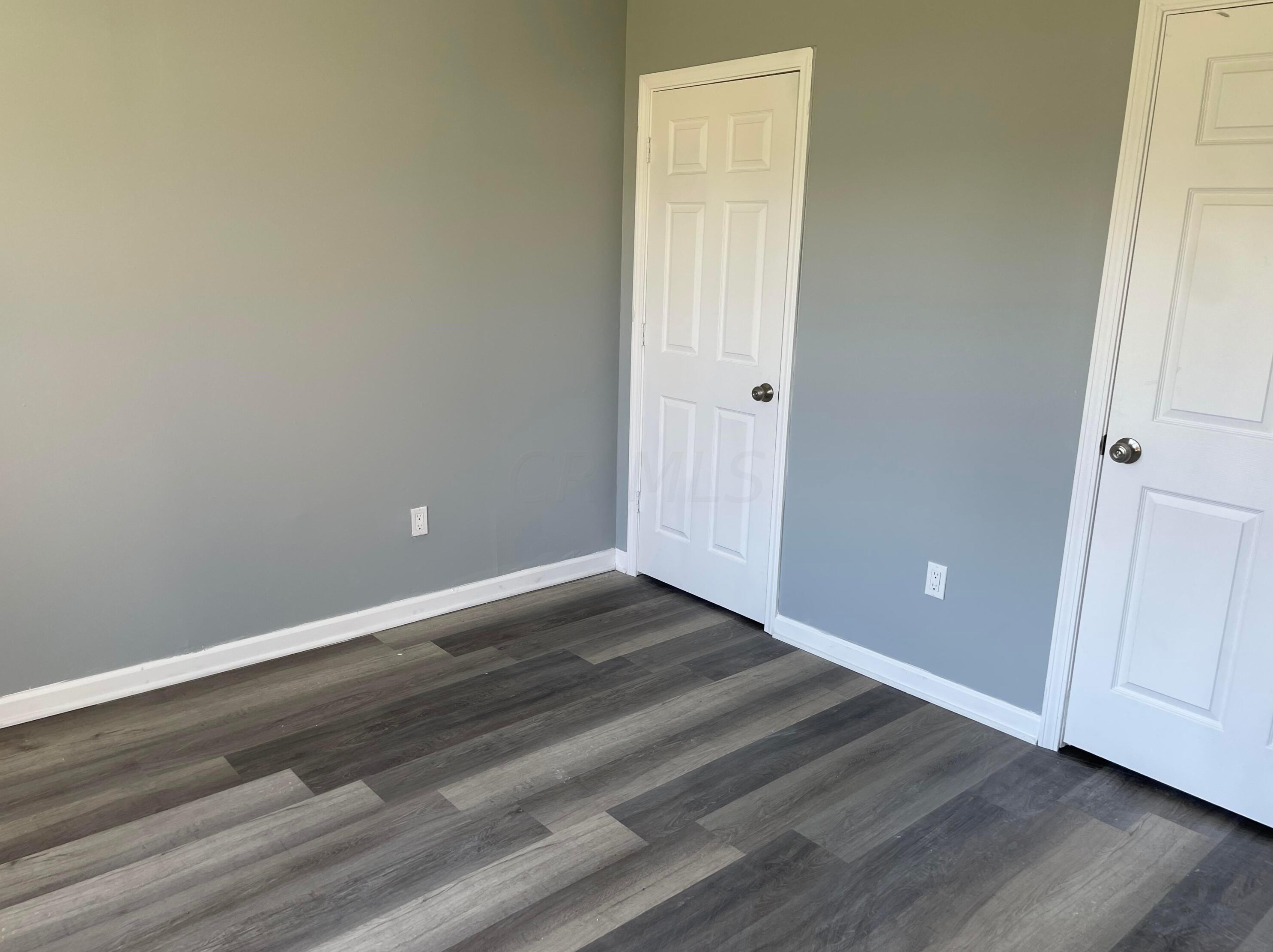 1382 Gray Meadow Dr, Columbus OH 43223-6278 exterior