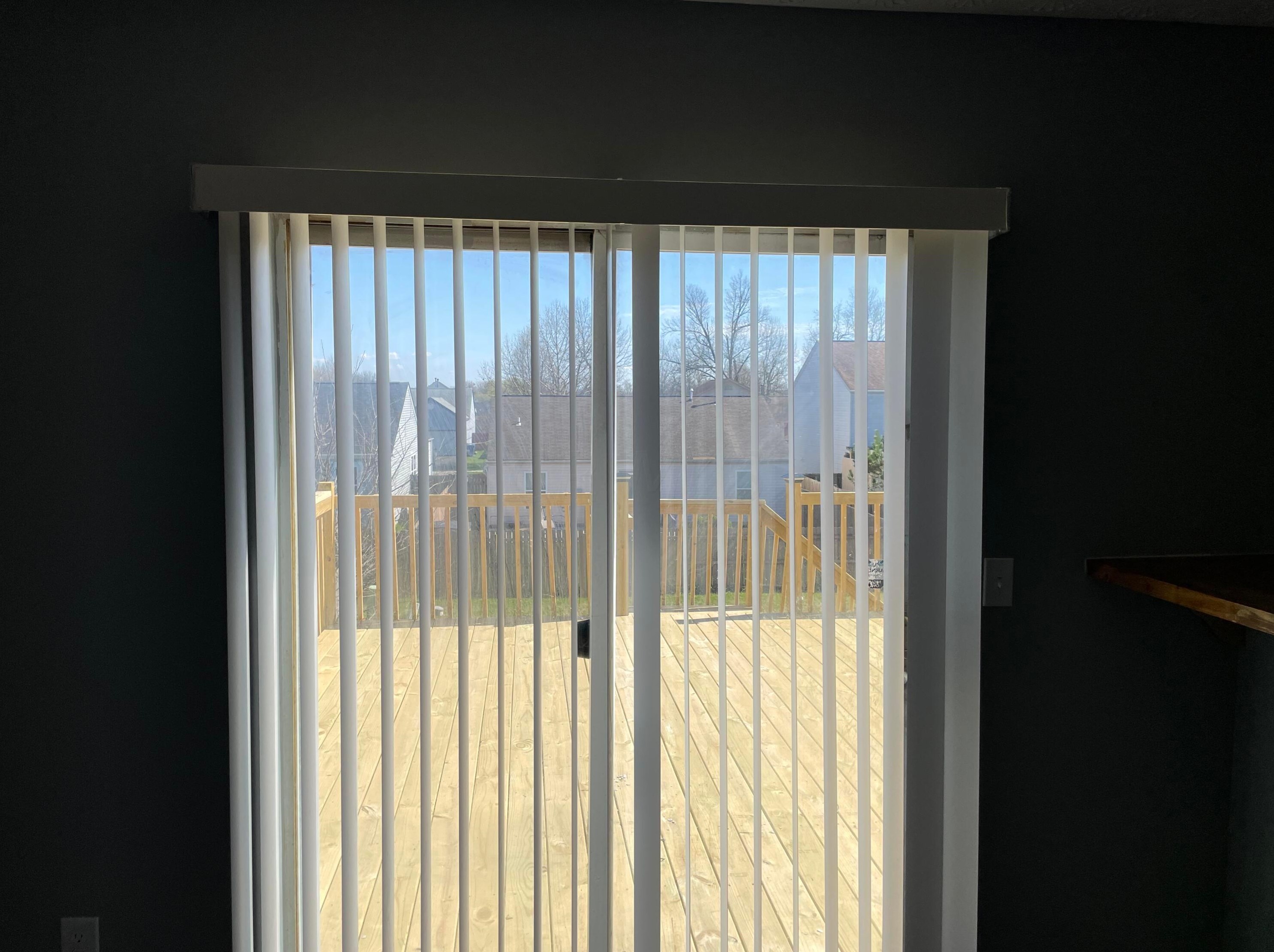 1382 Gray Meadow Dr, Columbus OH 43223-6278 exterior