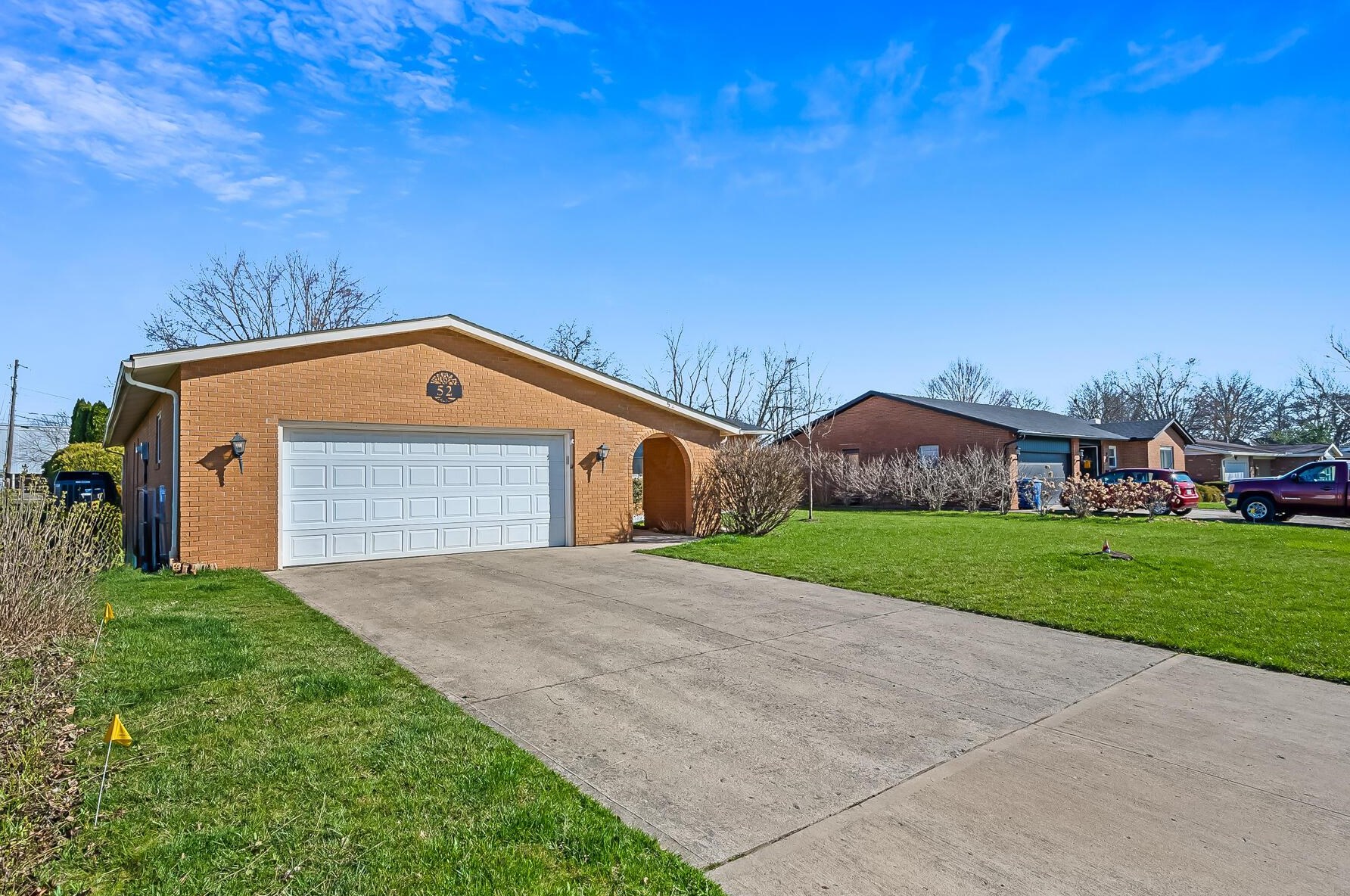 52 Tanglewood Dr, Delaware OH  43015-1238 exterior