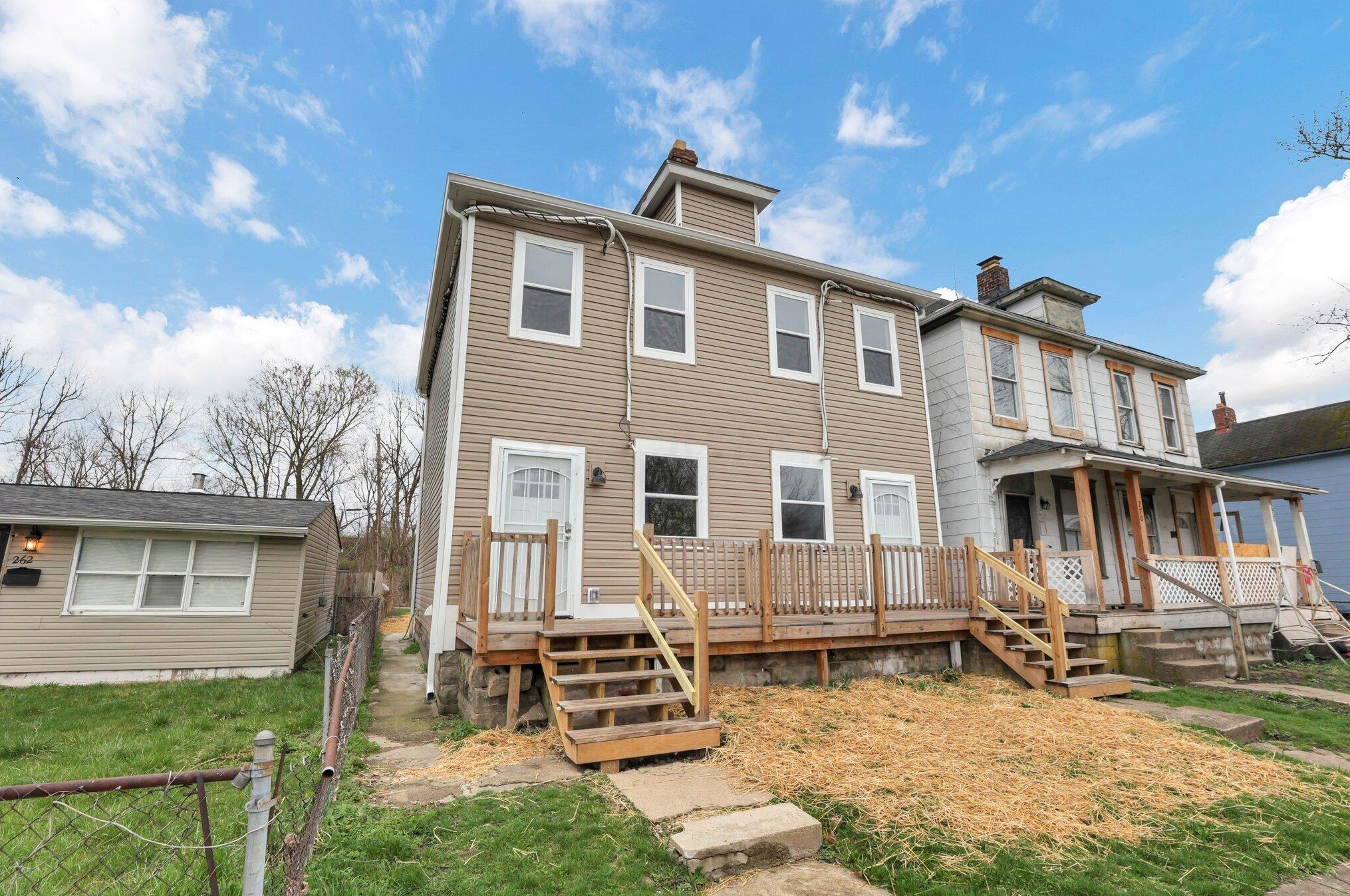 266 Yale Ave, Columbus OH  43223-1344 exterior