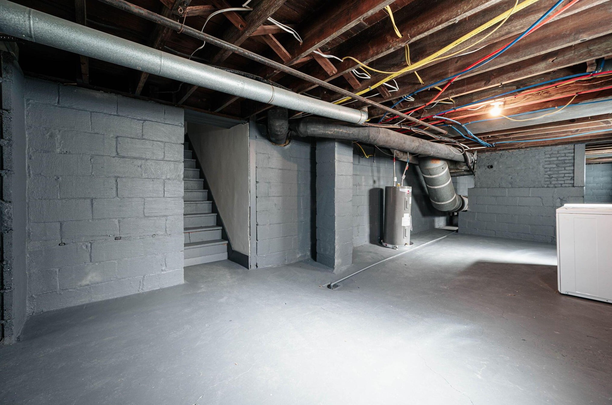 55 Huron Ave, Columbus OH 43204-2666 exterior