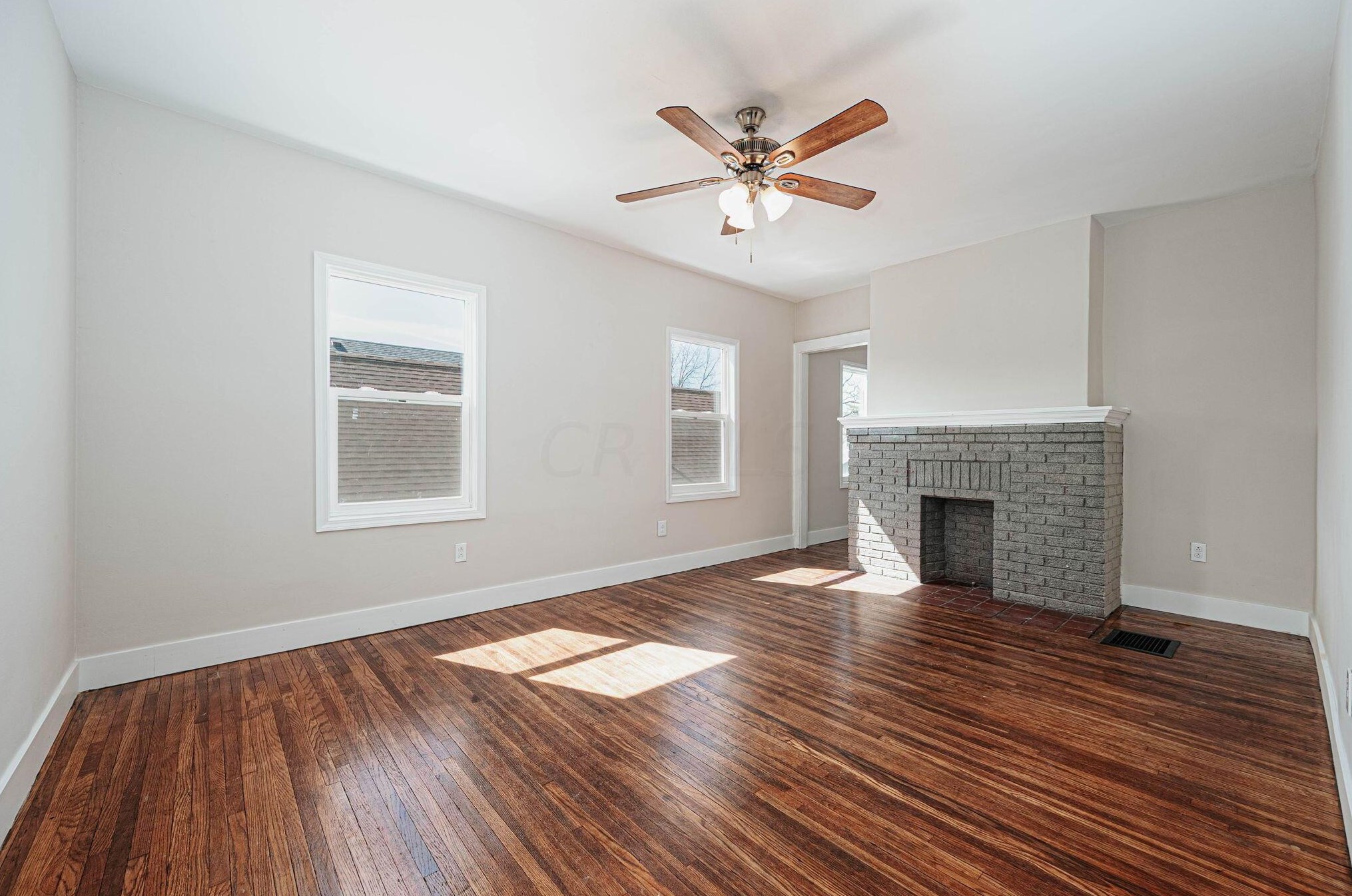 55 Huron Ave, Columbus OH 43204-2666 exterior