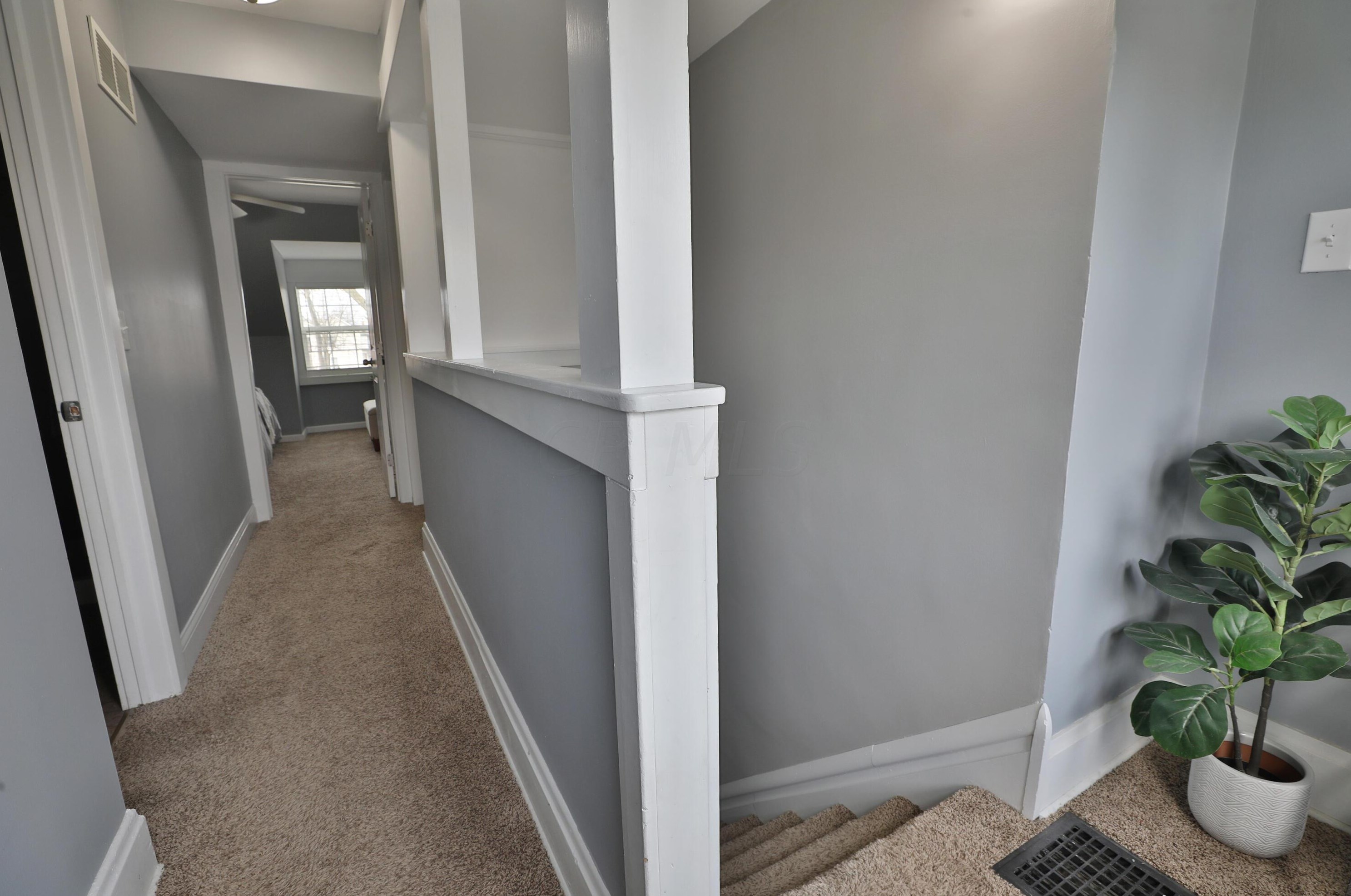 2346 Summit St, Columbus OH  43202-3112 exterior