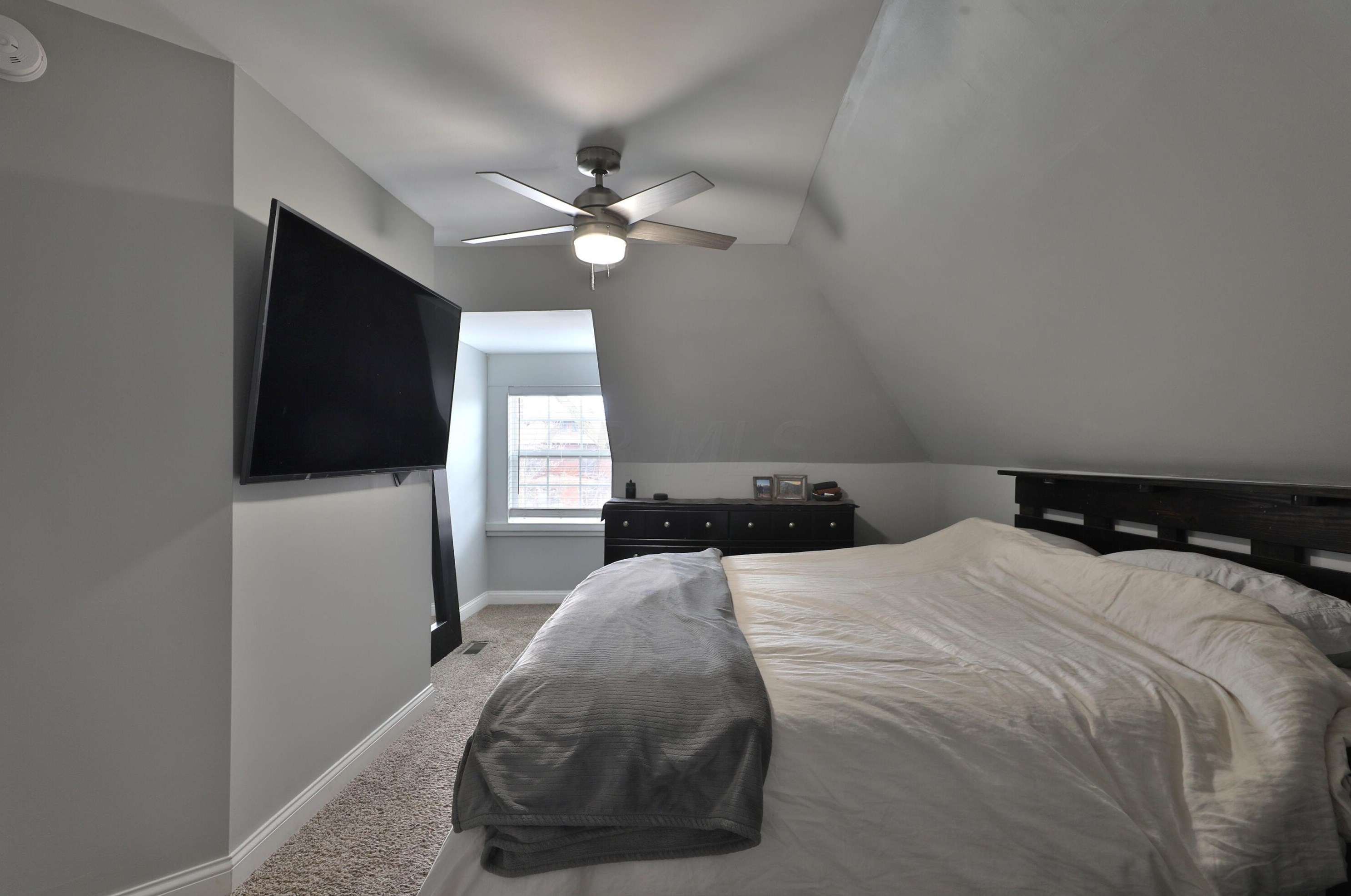 2346 Summit St, Columbus OH  43202-3112 exterior