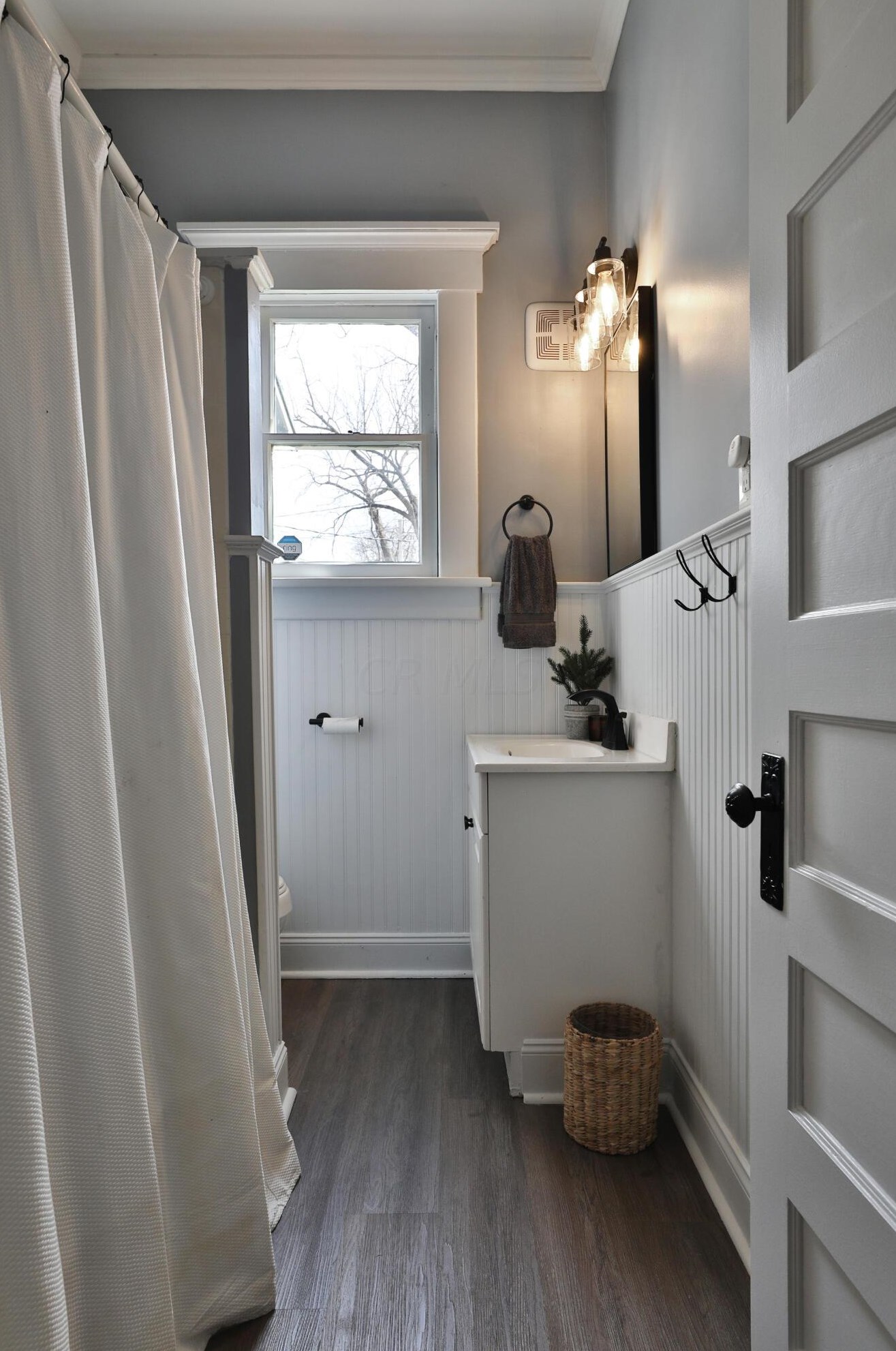 2346 Summit St, Columbus OH  43202-3112 exterior