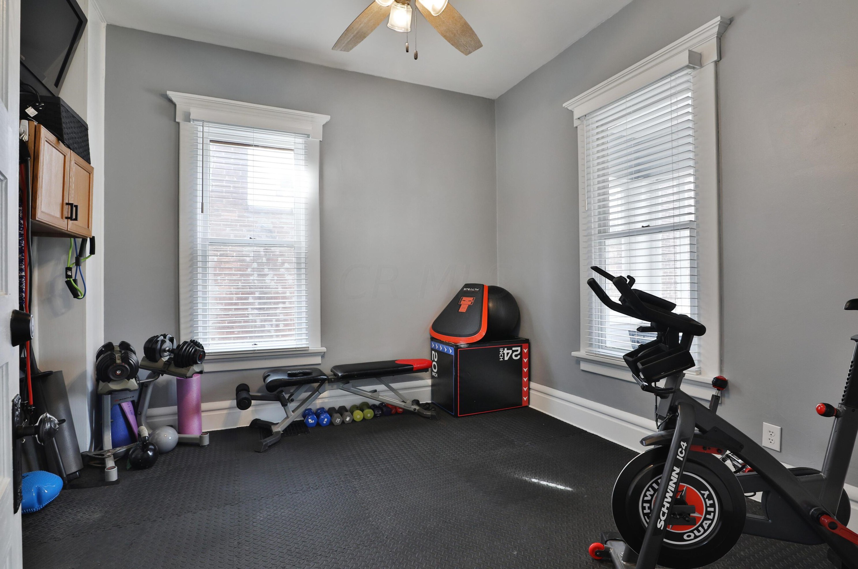 2346 Summit St, Columbus OH  43202-3112 exterior