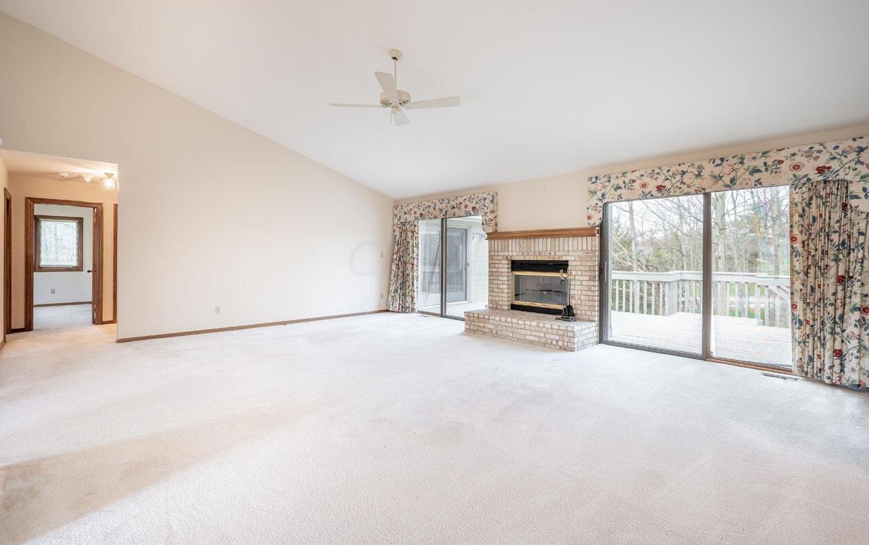 5882 Rothesay Ct, Dublin OH  43017-9447 exterior