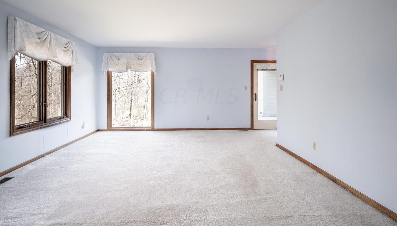 5882 Rothesay Ct, Dublin OH  43017-9447 exterior