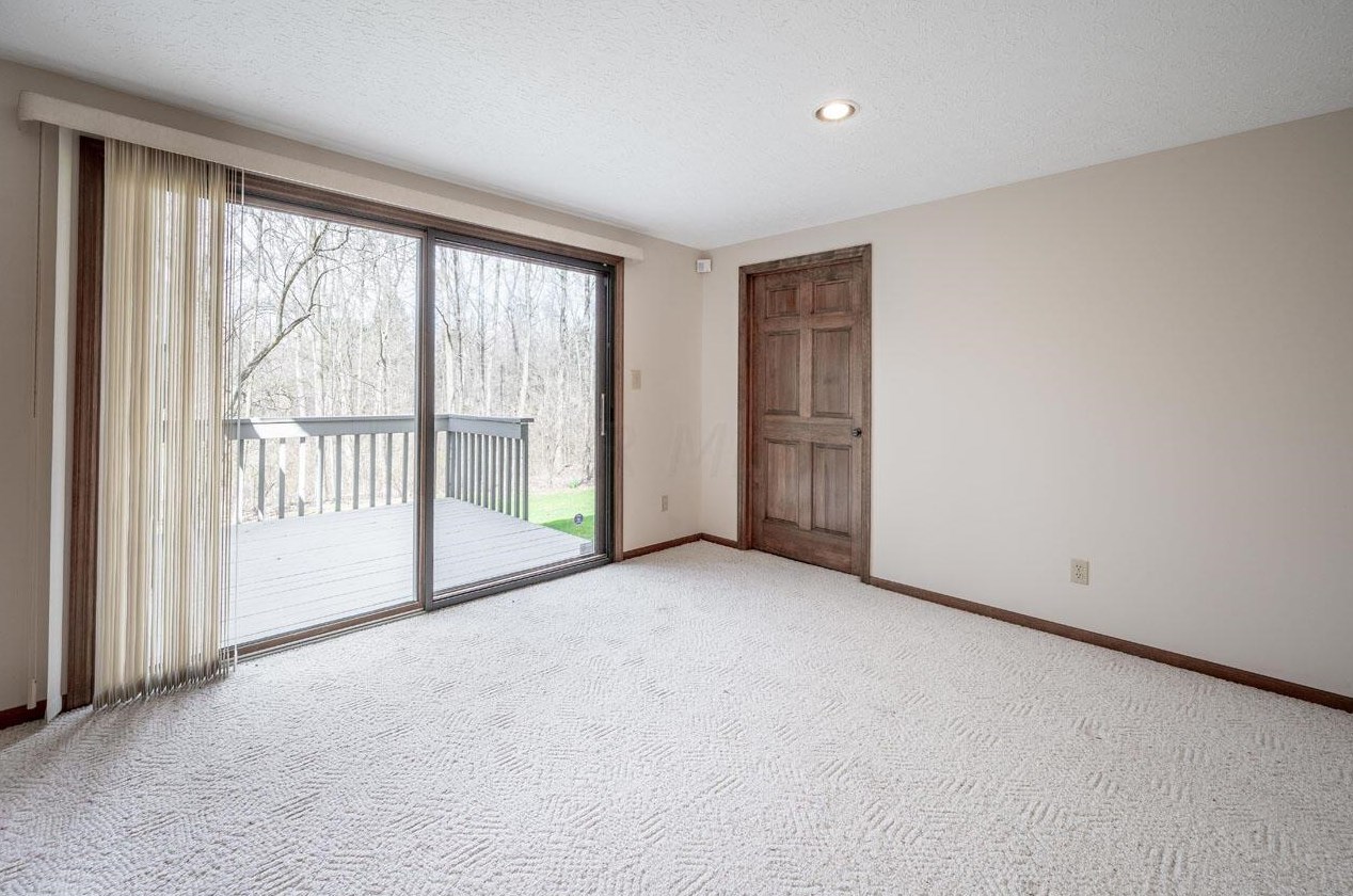 5882 Rothesay Ct, Dublin OH  43017-9447 exterior