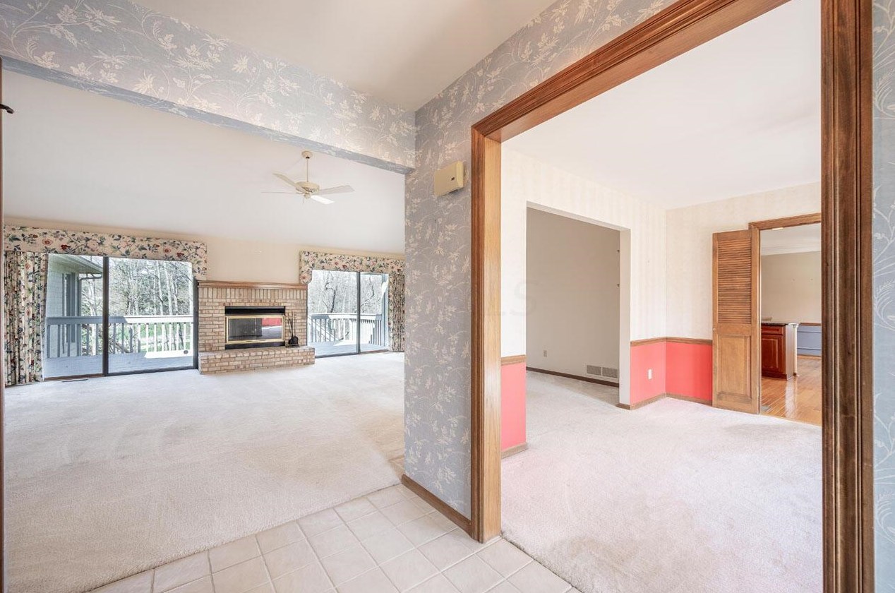 5882 Rothesay Ct, Dublin OH  43017-9447 exterior