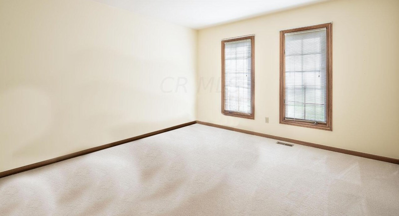 5882 Rothesay Ct, Dublin OH  43017-9447 exterior