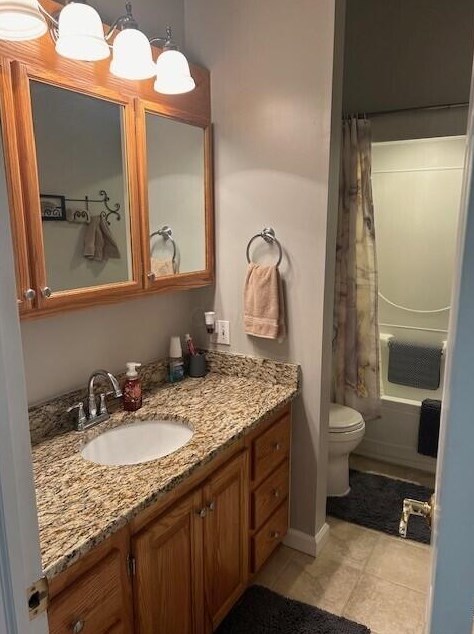 18465 Woodhaven Ln, Circleville OH  43113-8928 exterior