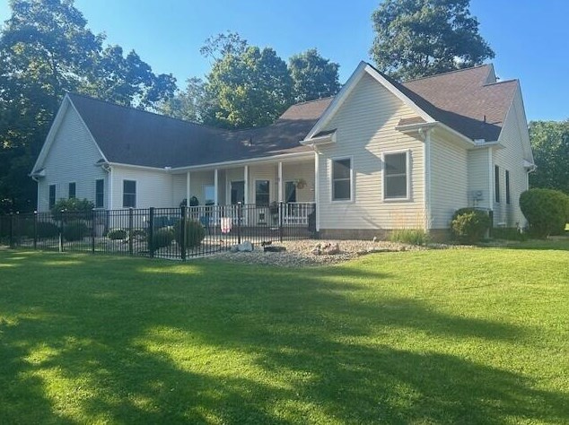 18465 Woodhaven Ln, Circleville OH  43113-8928 exterior