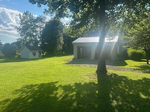 18465 Woodhaven Ln, Circleville OH  43113-8928 exterior