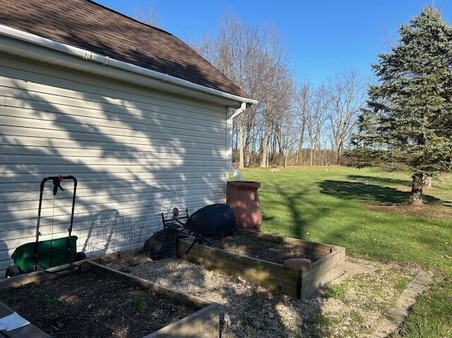 18465 Woodhaven Ln, Circleville OH  43113-8928 exterior