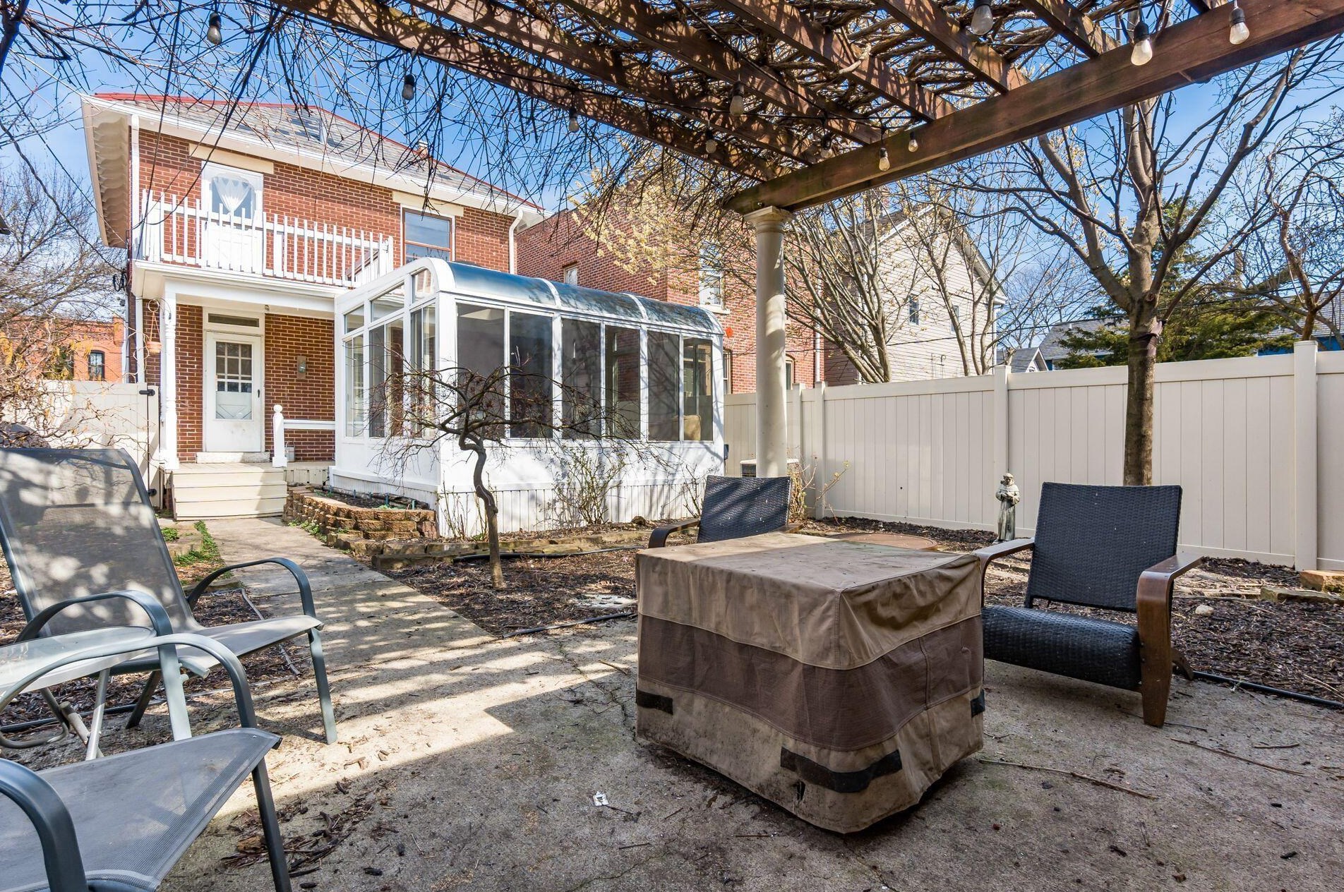 355 Forest St, Columbus OH 43206-1612 exterior