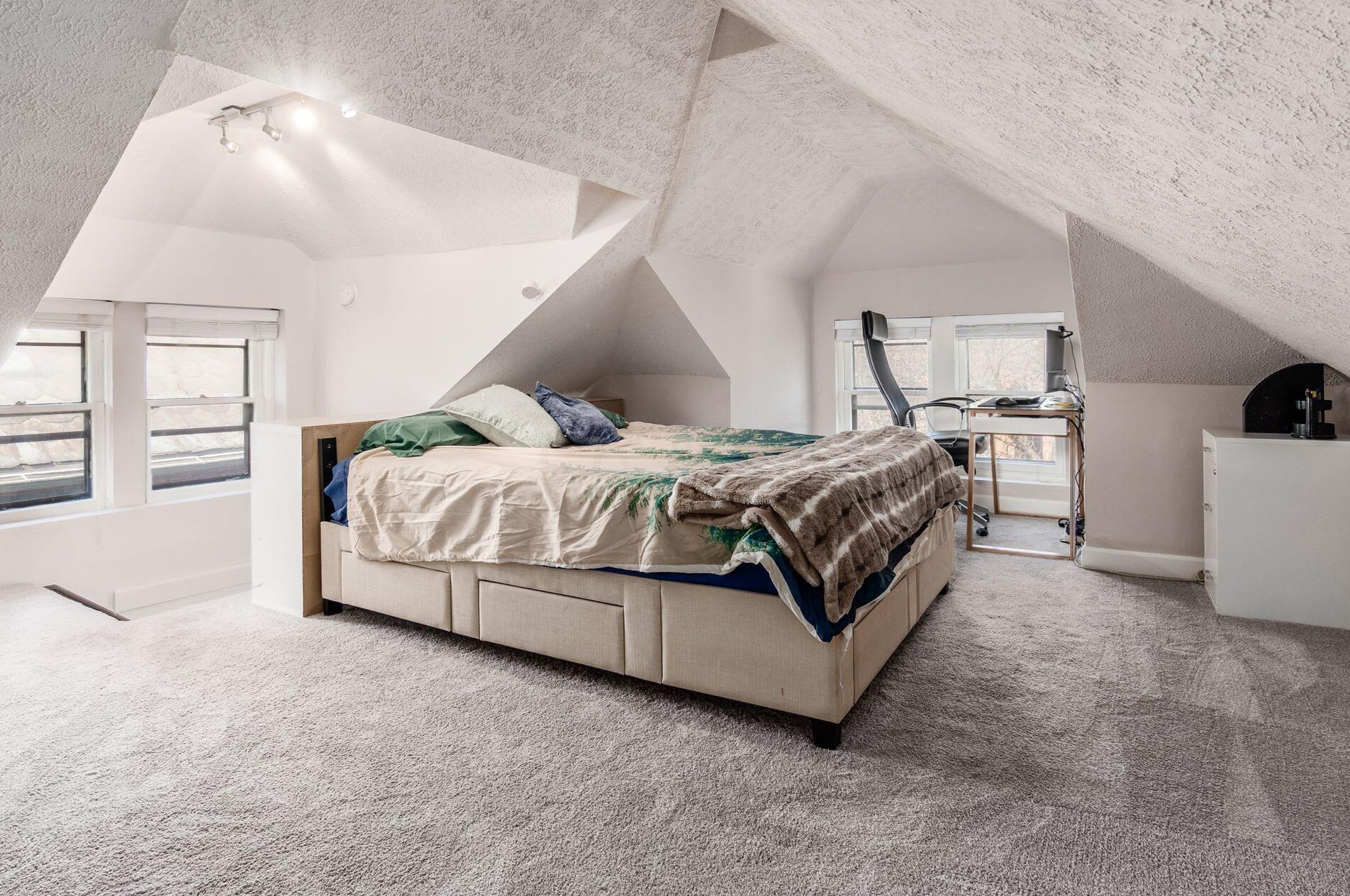 355 Forest St, Columbus OH 43206-1612 exterior