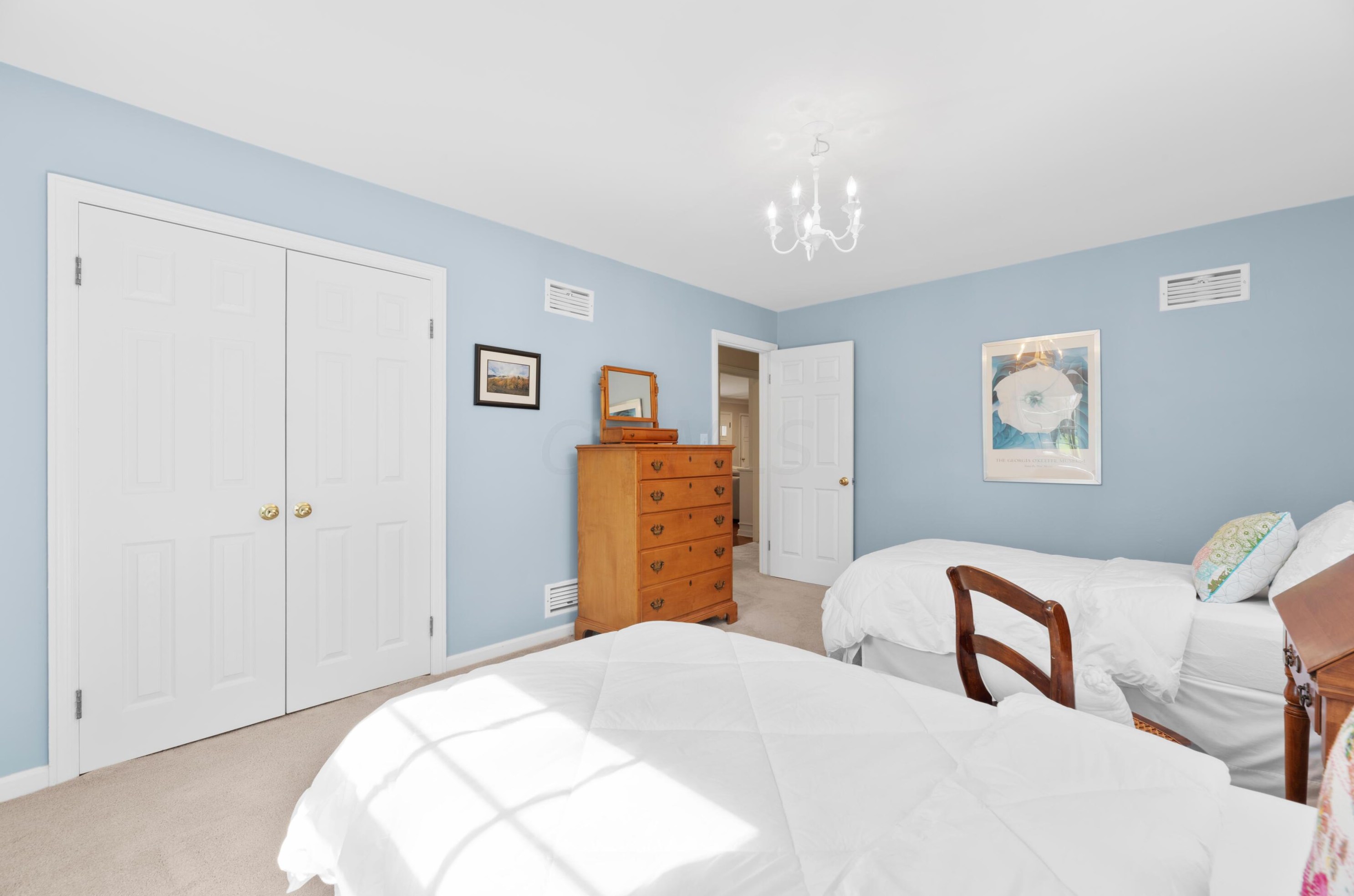 4248 Dublin Rd, Columbus OH 43221-5000 exterior