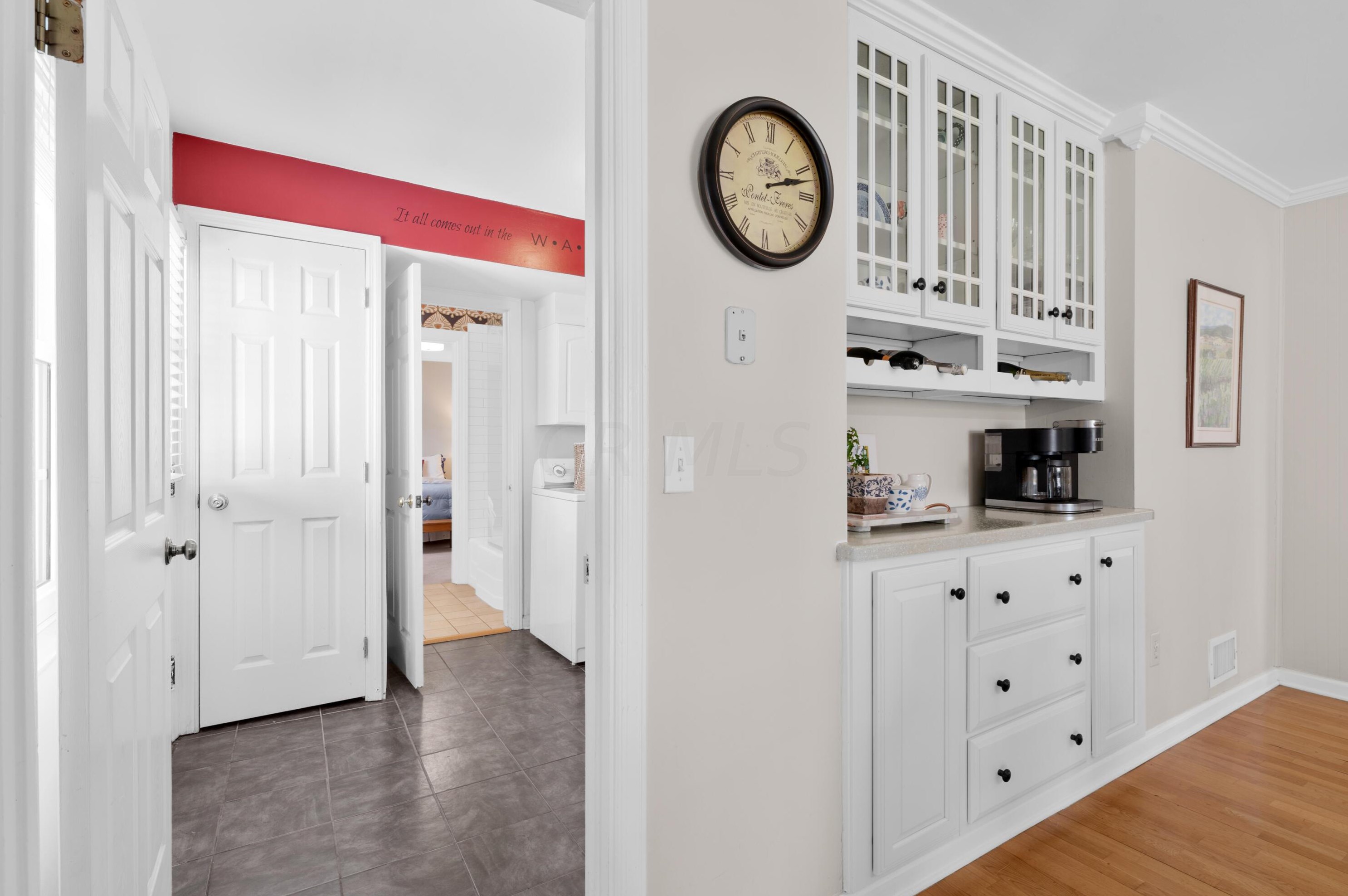 4248 Dublin Rd, Columbus OH 43221-5000 exterior