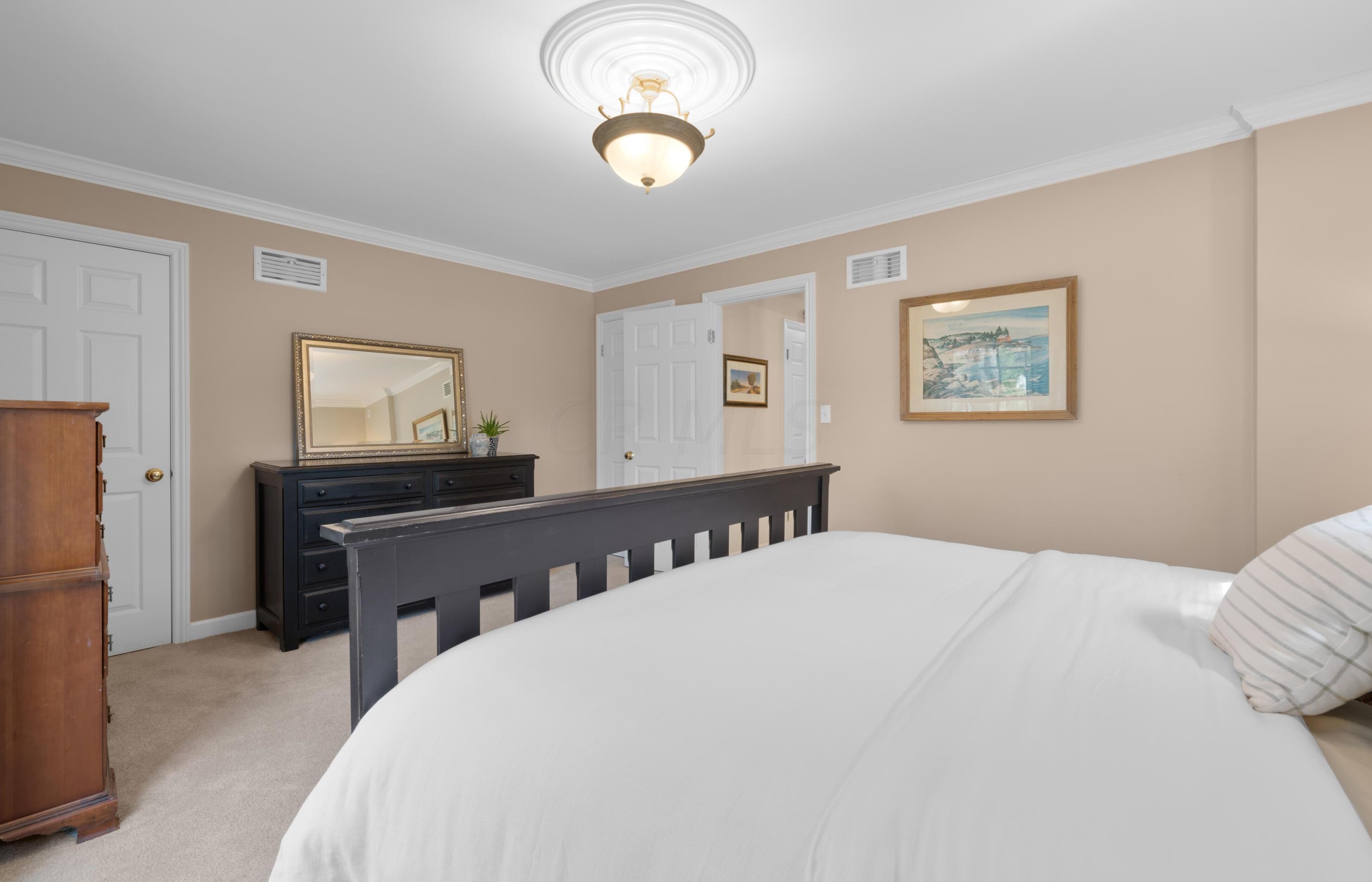 4248 Dublin Rd, Columbus OH 43221-5000 exterior