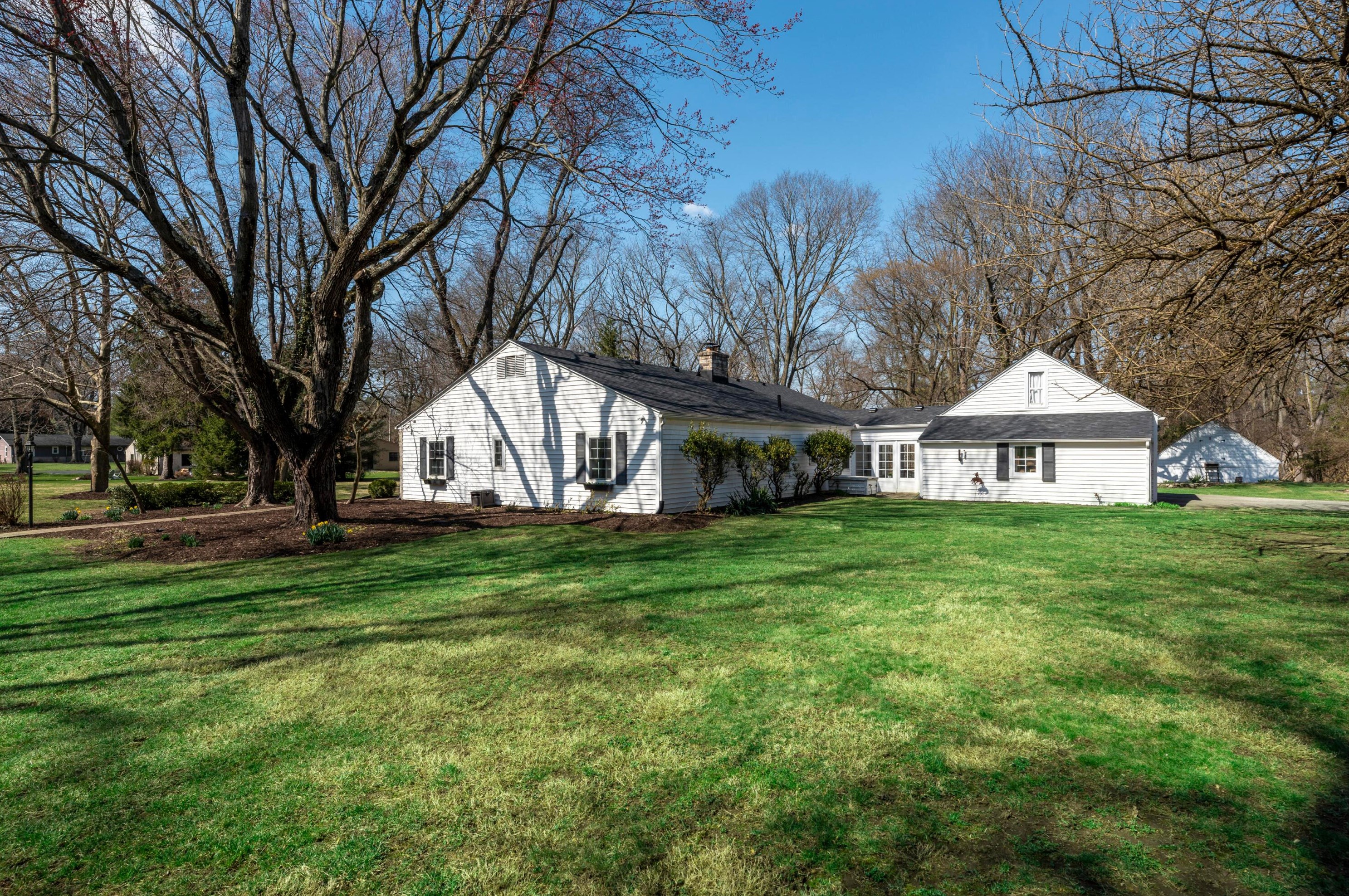 4248 Dublin Rd, Columbus OH 43221-5000 exterior