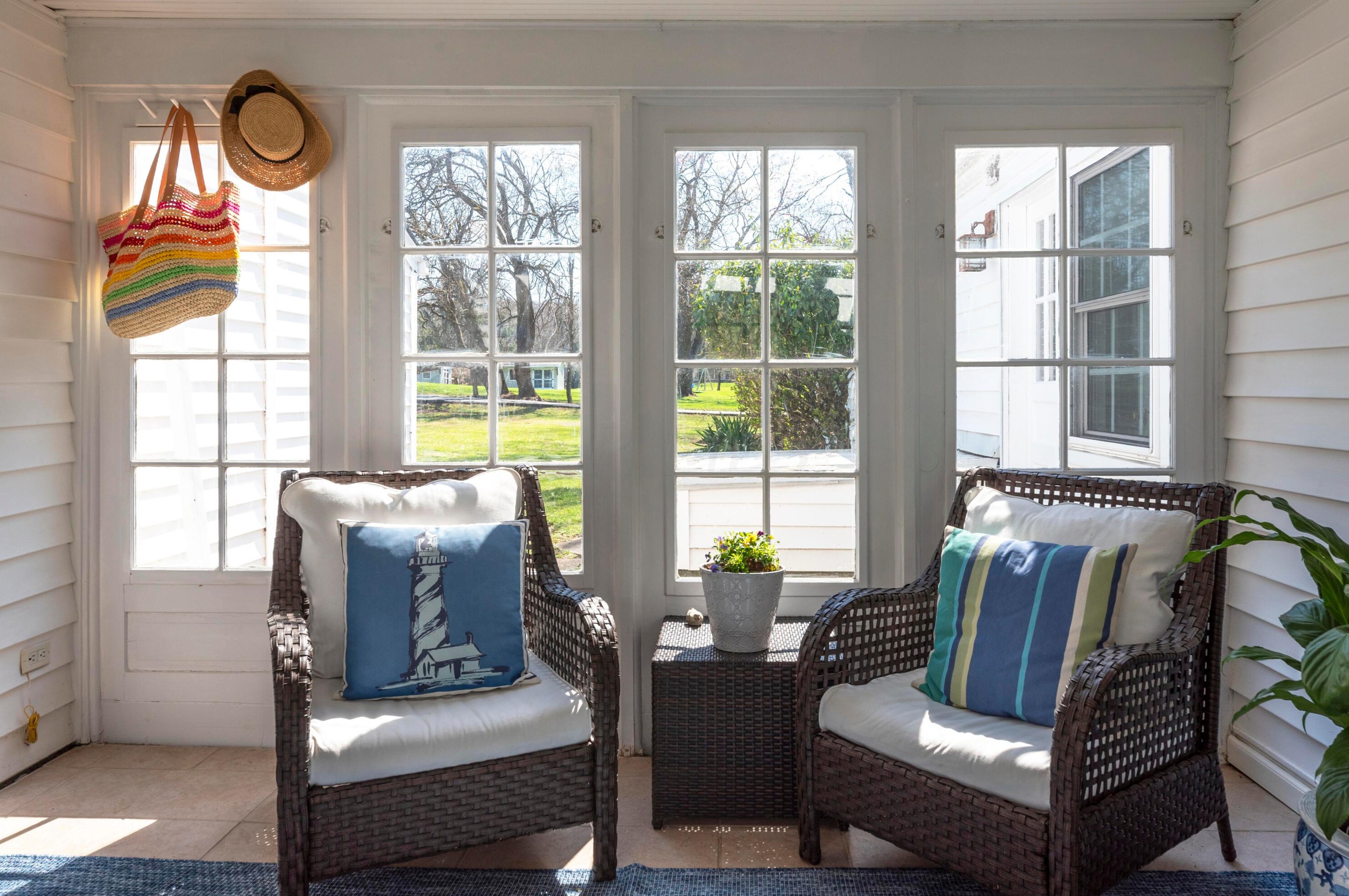 4248 Dublin Rd, Columbus OH 43221-5000 exterior