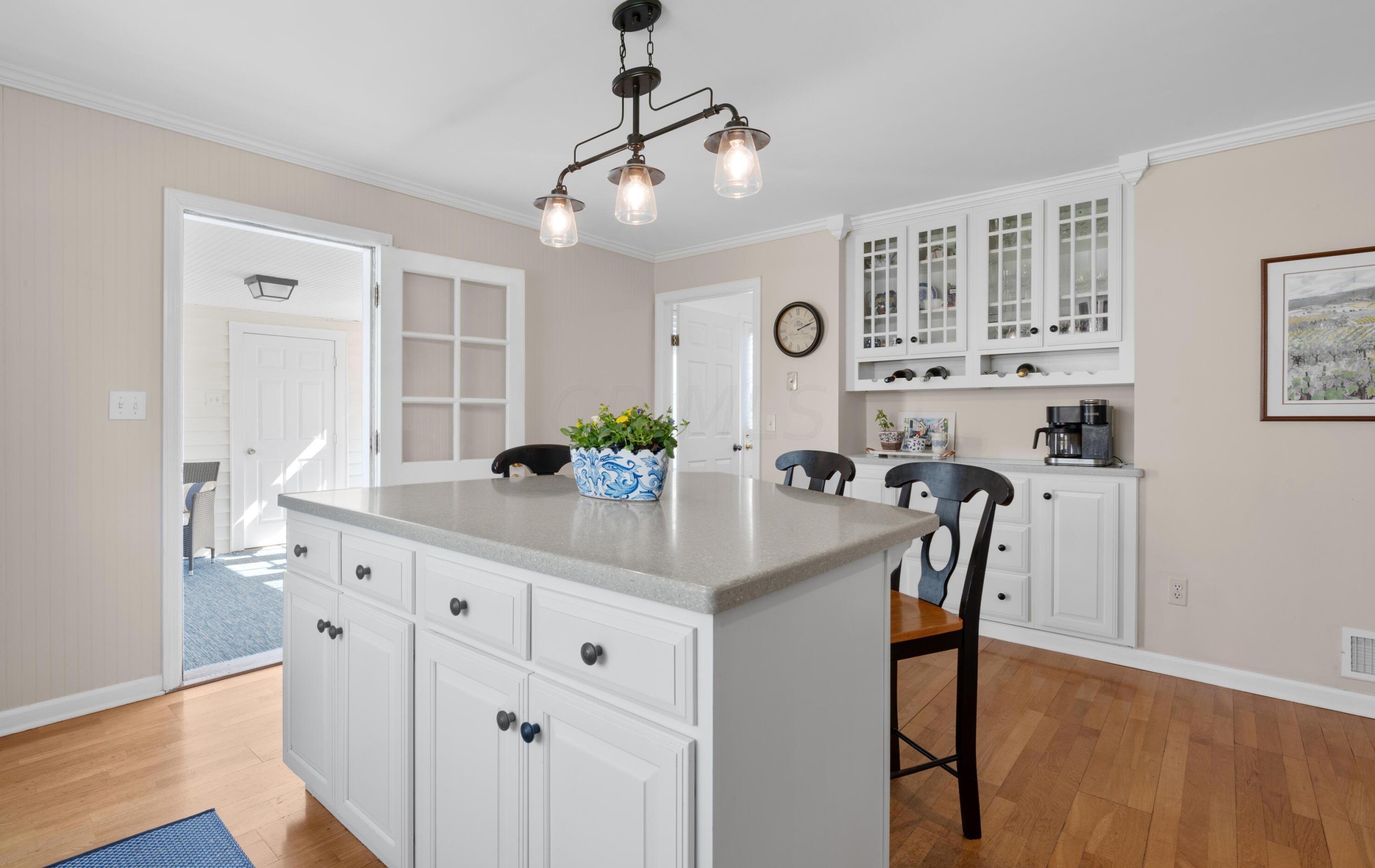 4248 Dublin Rd, Columbus OH 43221-5000 exterior