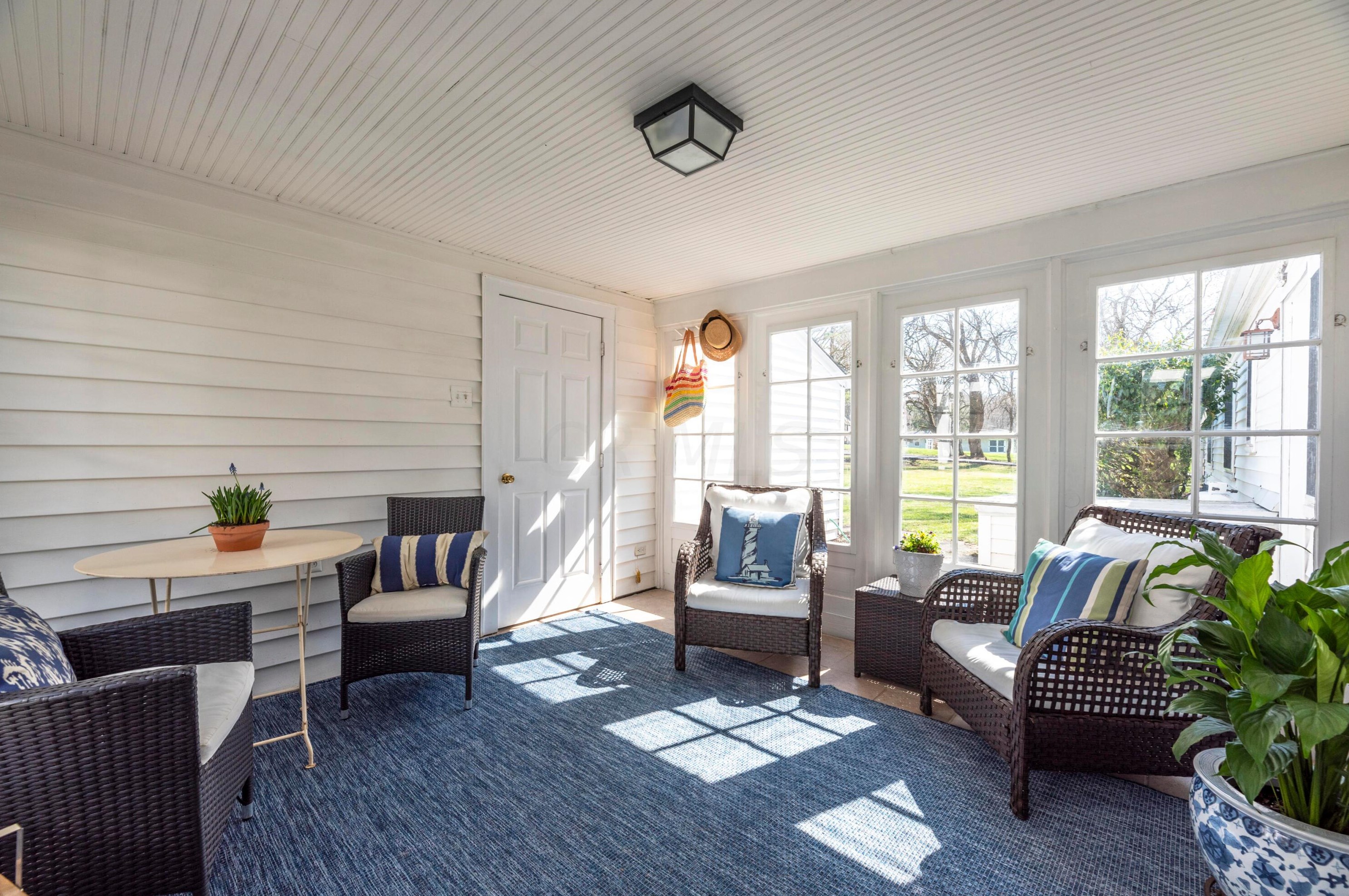 4248 Dublin Rd, Columbus OH 43221-5000 exterior