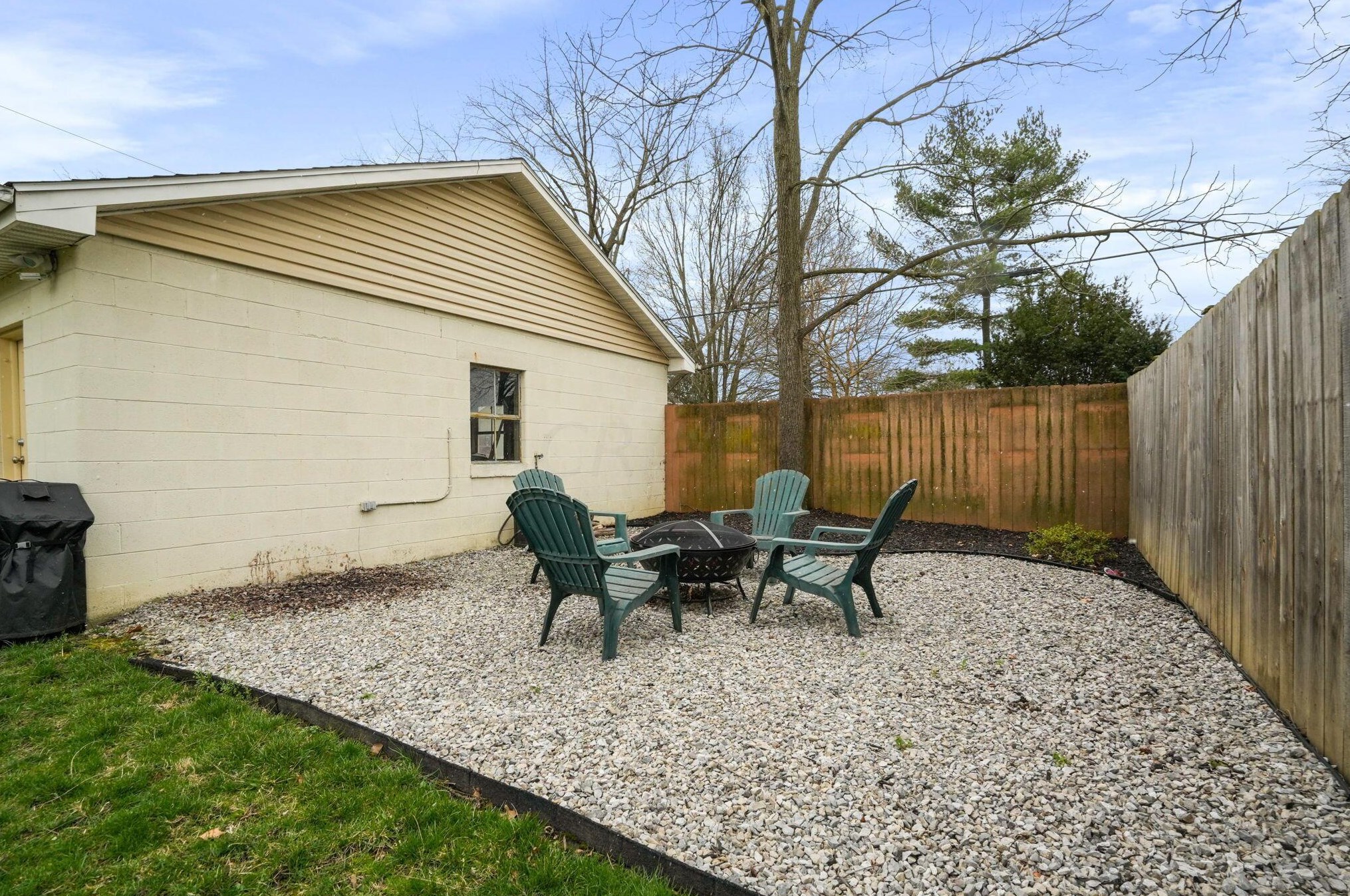 48 Columbus Ave, Delaware OH  43015-2414 exterior