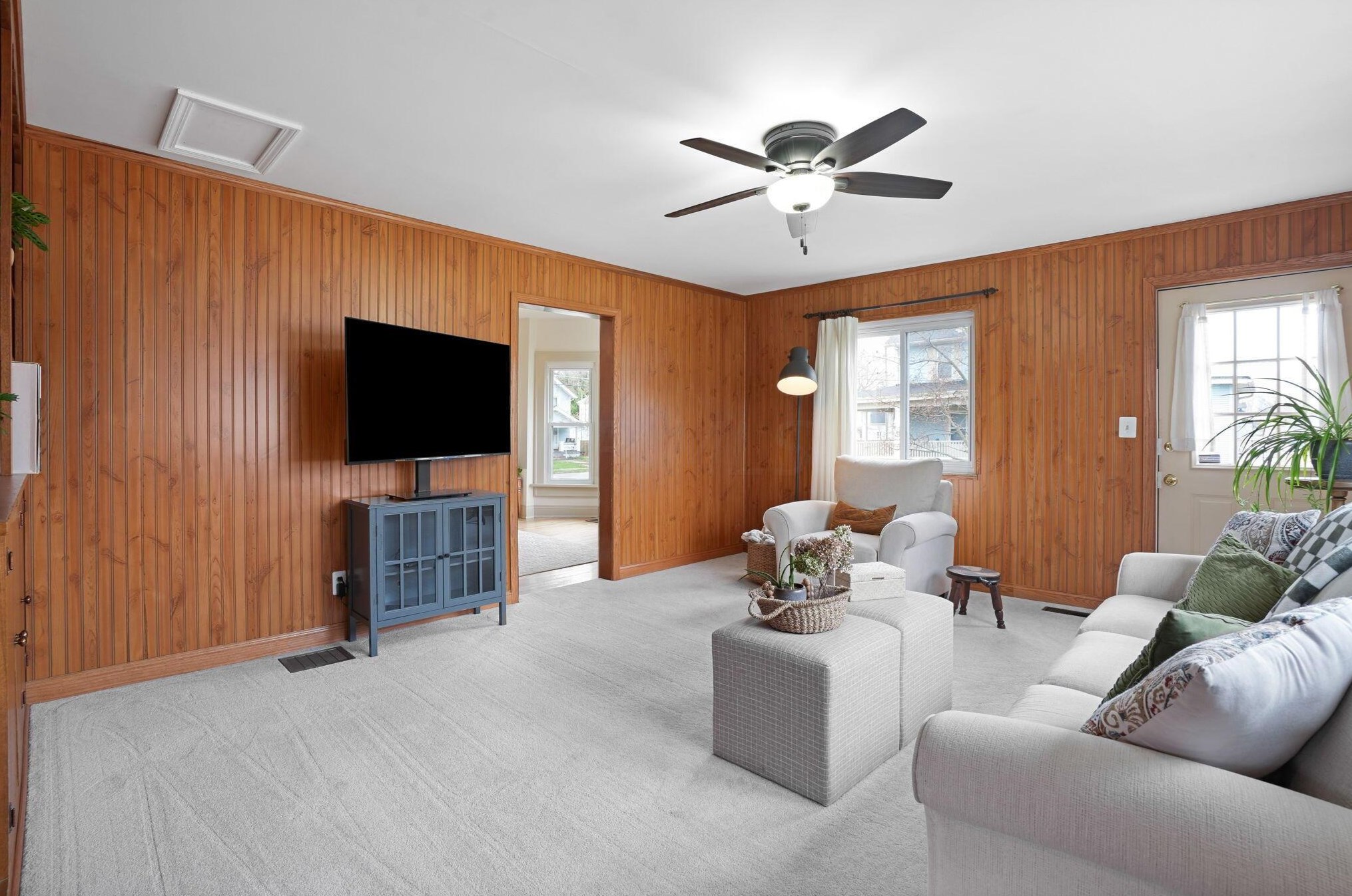 48 Columbus Ave, Delaware OH  43015-2414 exterior