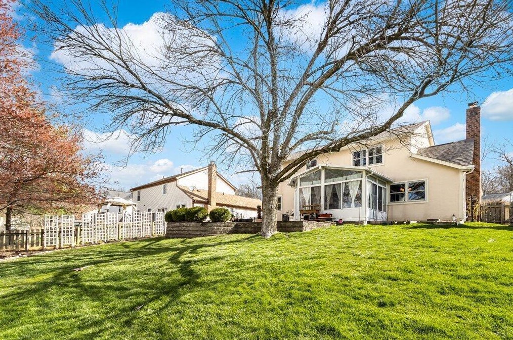 5737 Running Brook Dr, Westerville OH  43081-6613 exterior