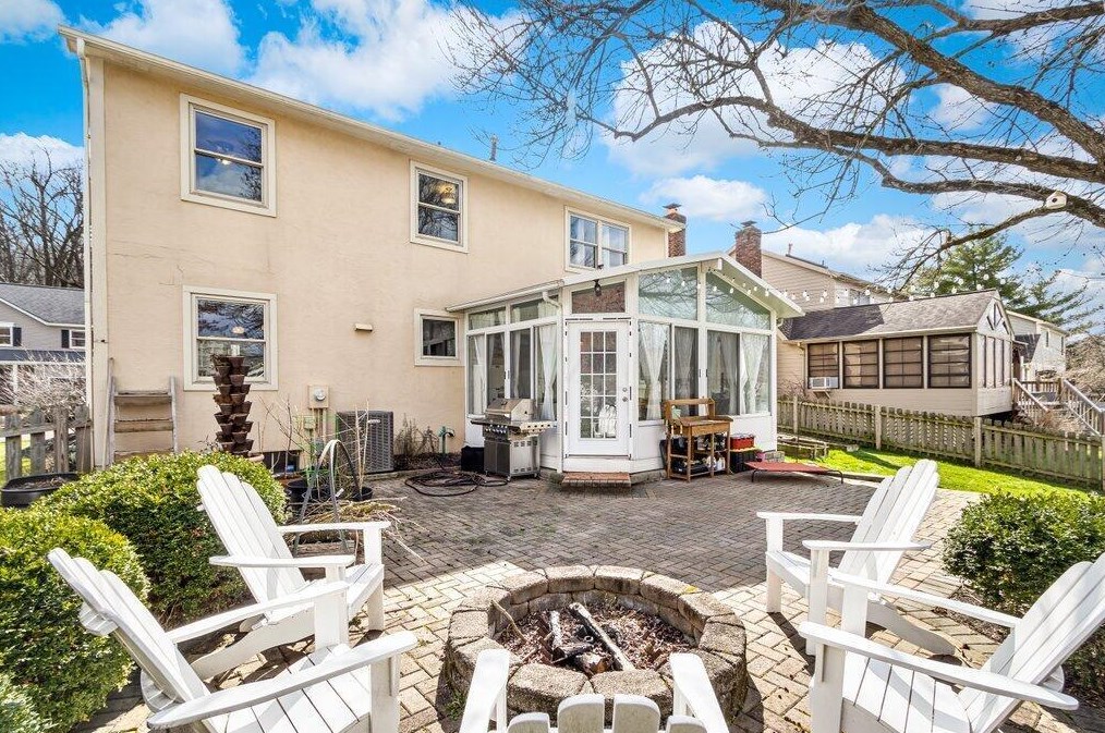 5737 Running Brook Dr, Westerville OH  43081-6613 exterior