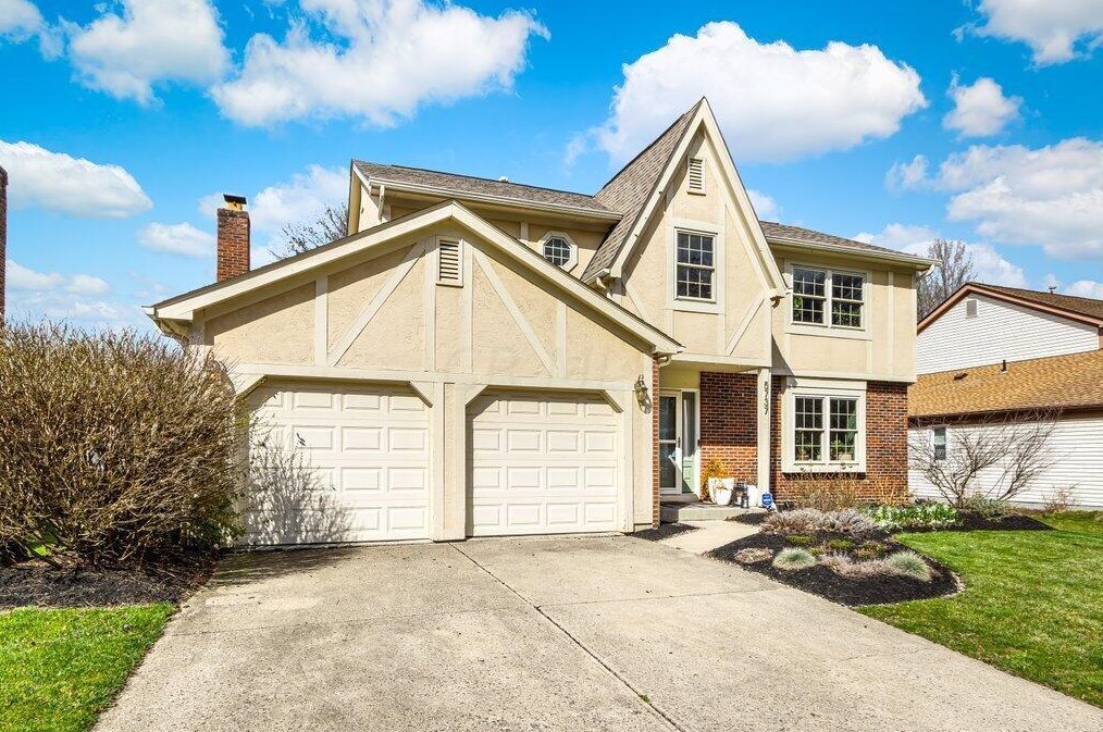 5737 Running Brook Dr, Westerville OH  43081-6613 exterior