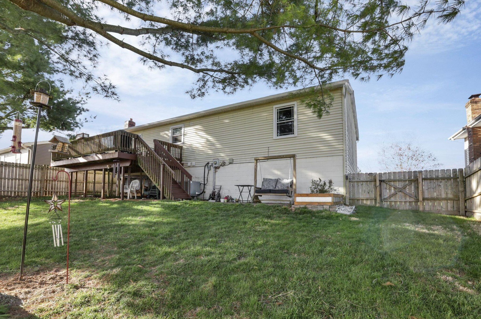 2514 Heidelberg Dr, Lancaster OH  43130-9068 exterior